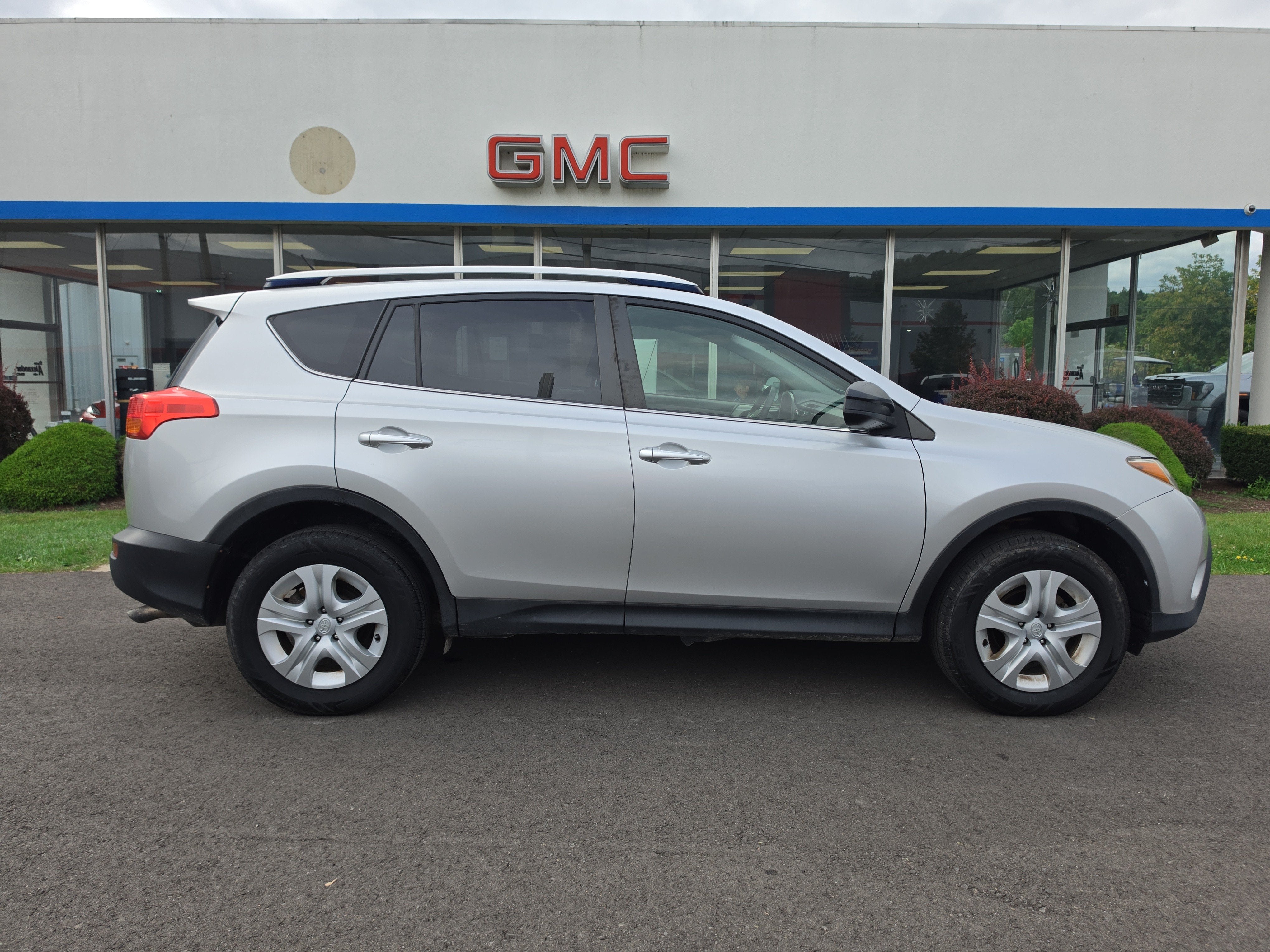 2014 Toyota RAV4 LE