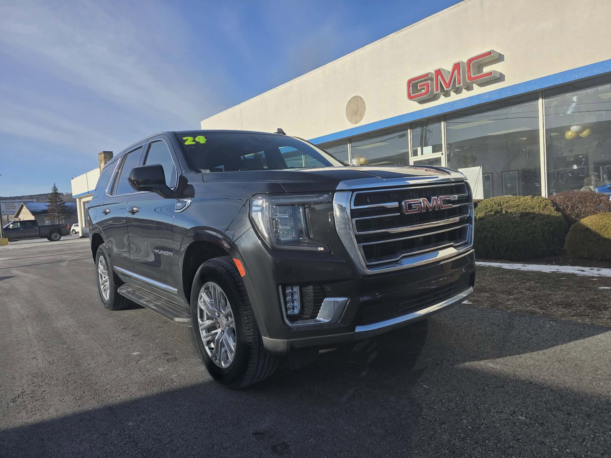 2024 GMC Yukon SLT