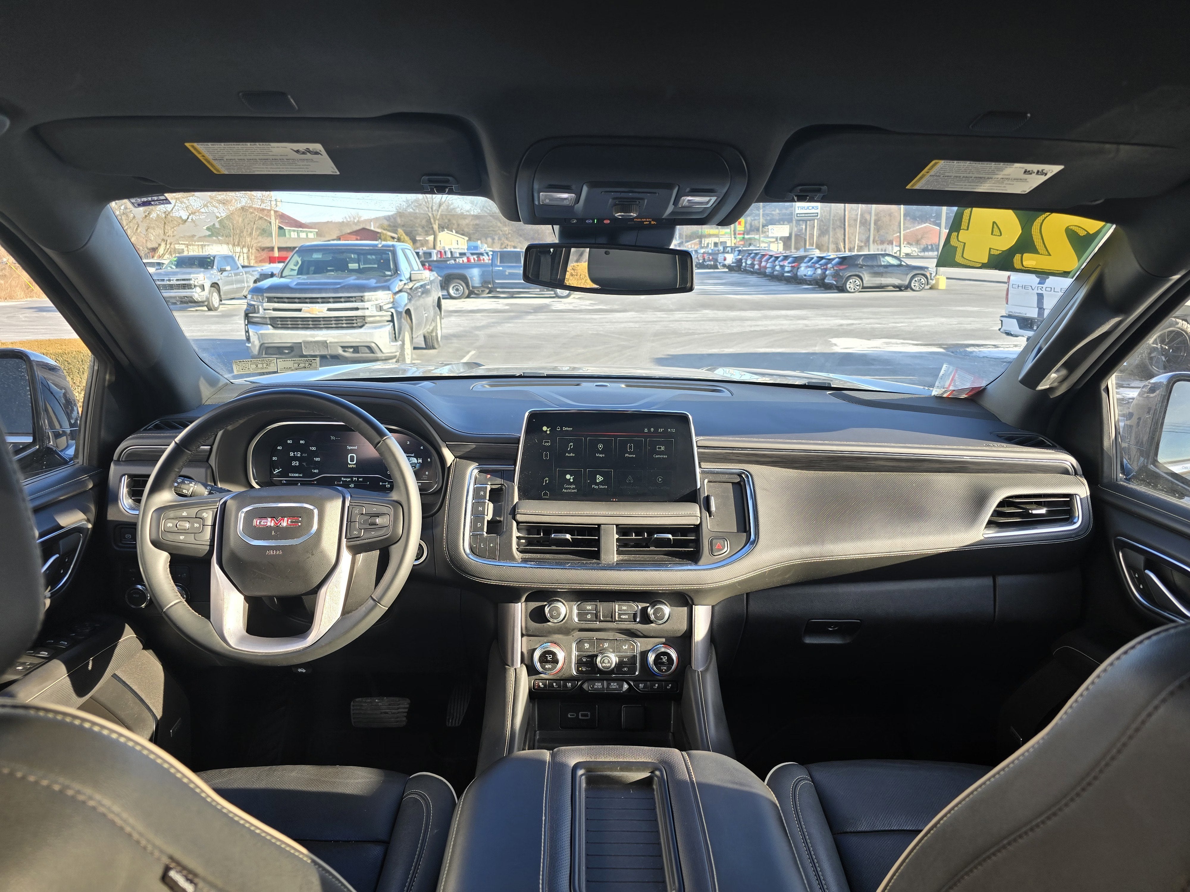 2024 GMC Yukon SLT