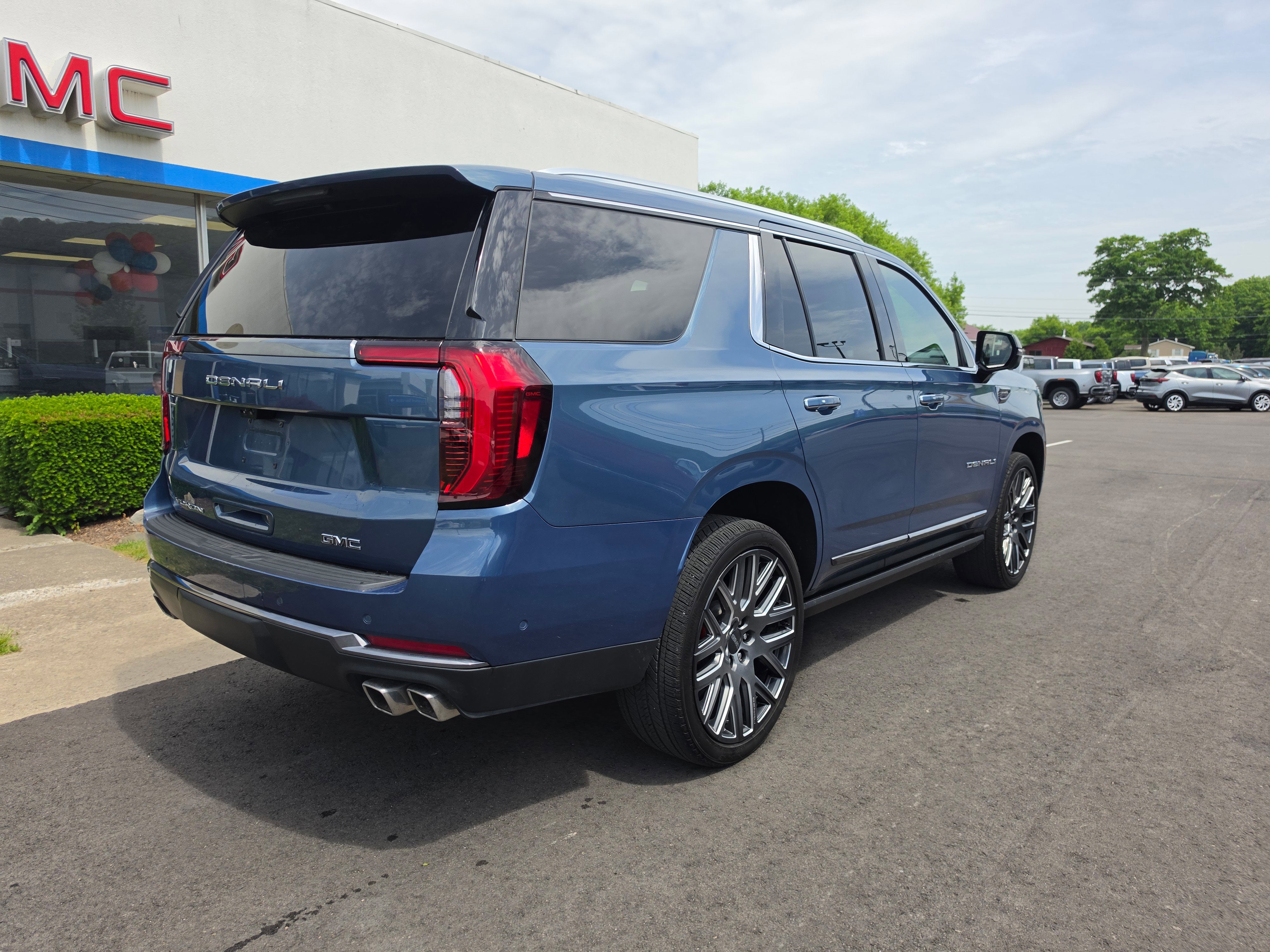 2025 GMC Yukon Denali Ultimate