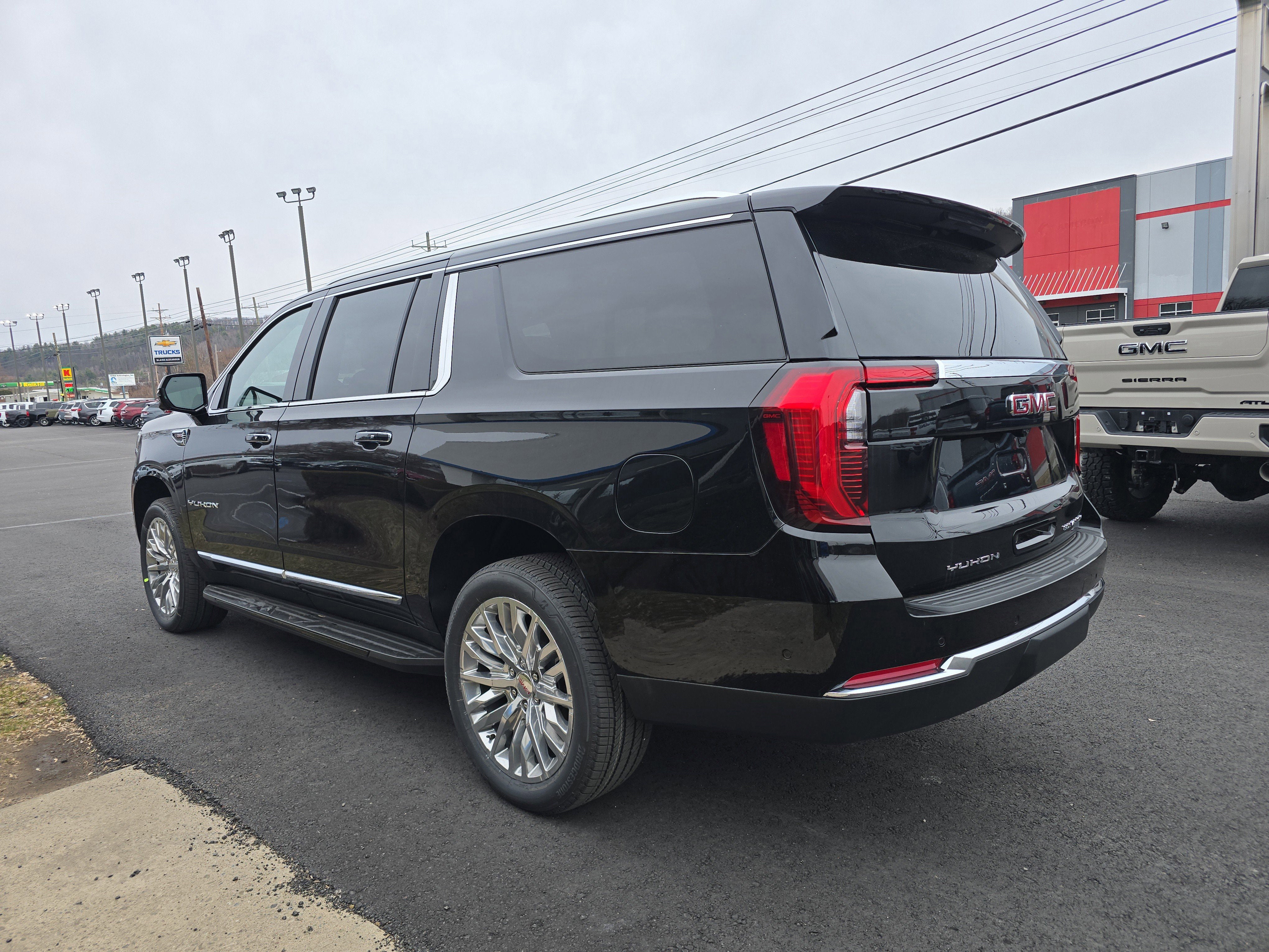 2026 GMC Yukon XL Elevation