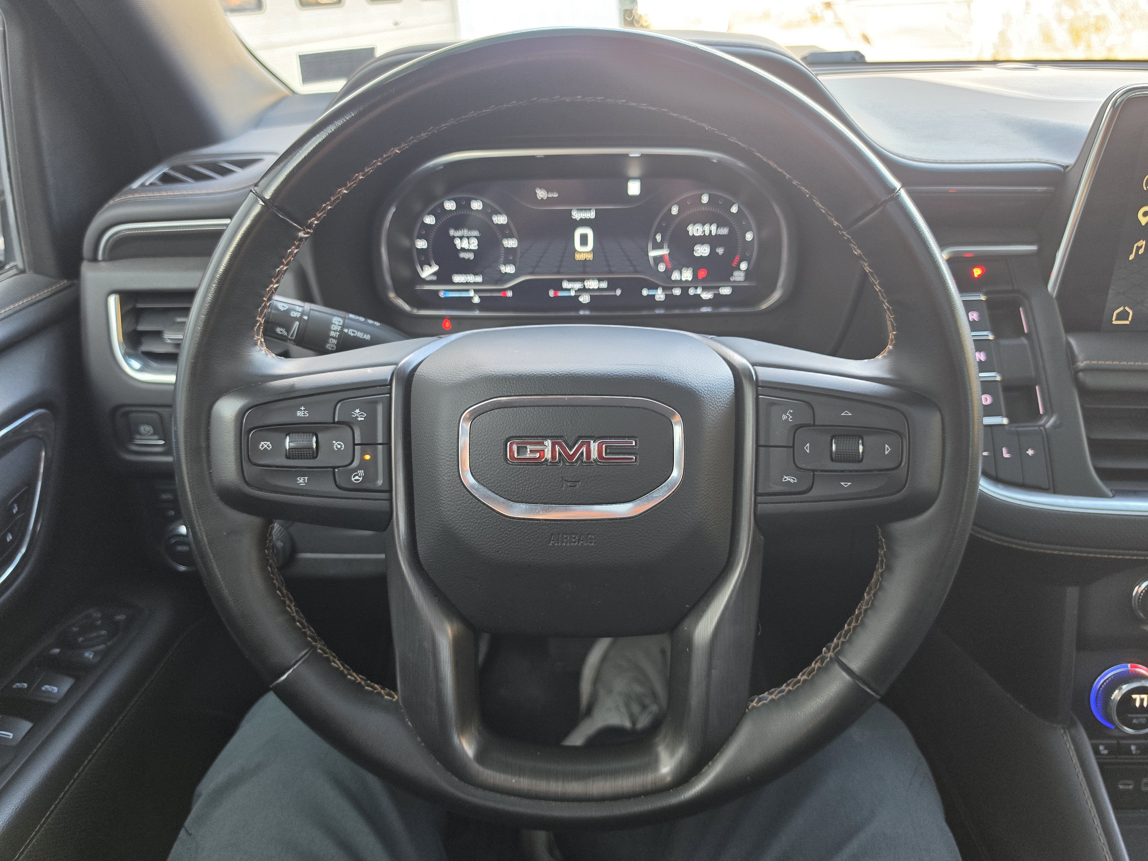 2023 GMC Yukon XL AT4