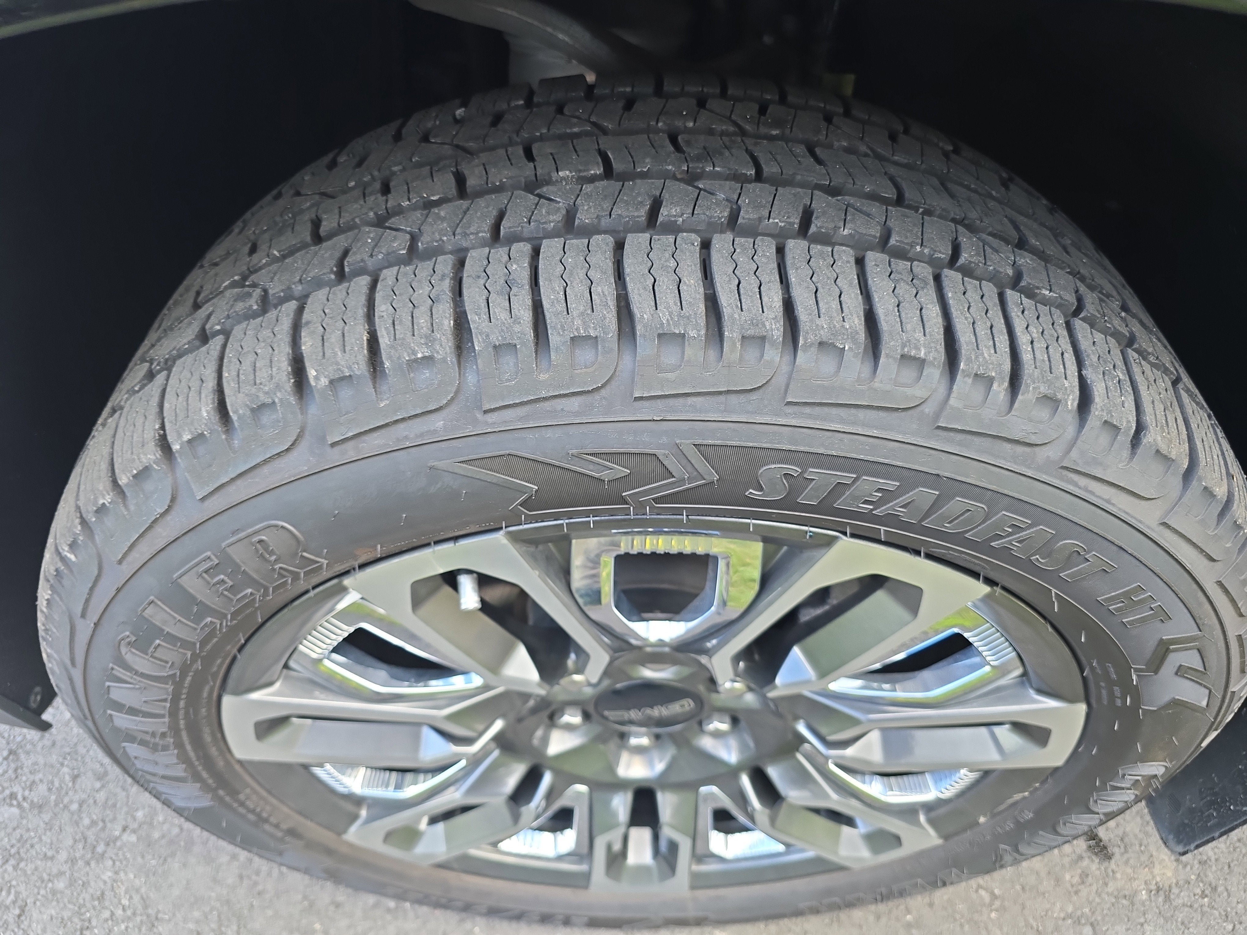 2023 GMC Yukon XL Denali Ultimate