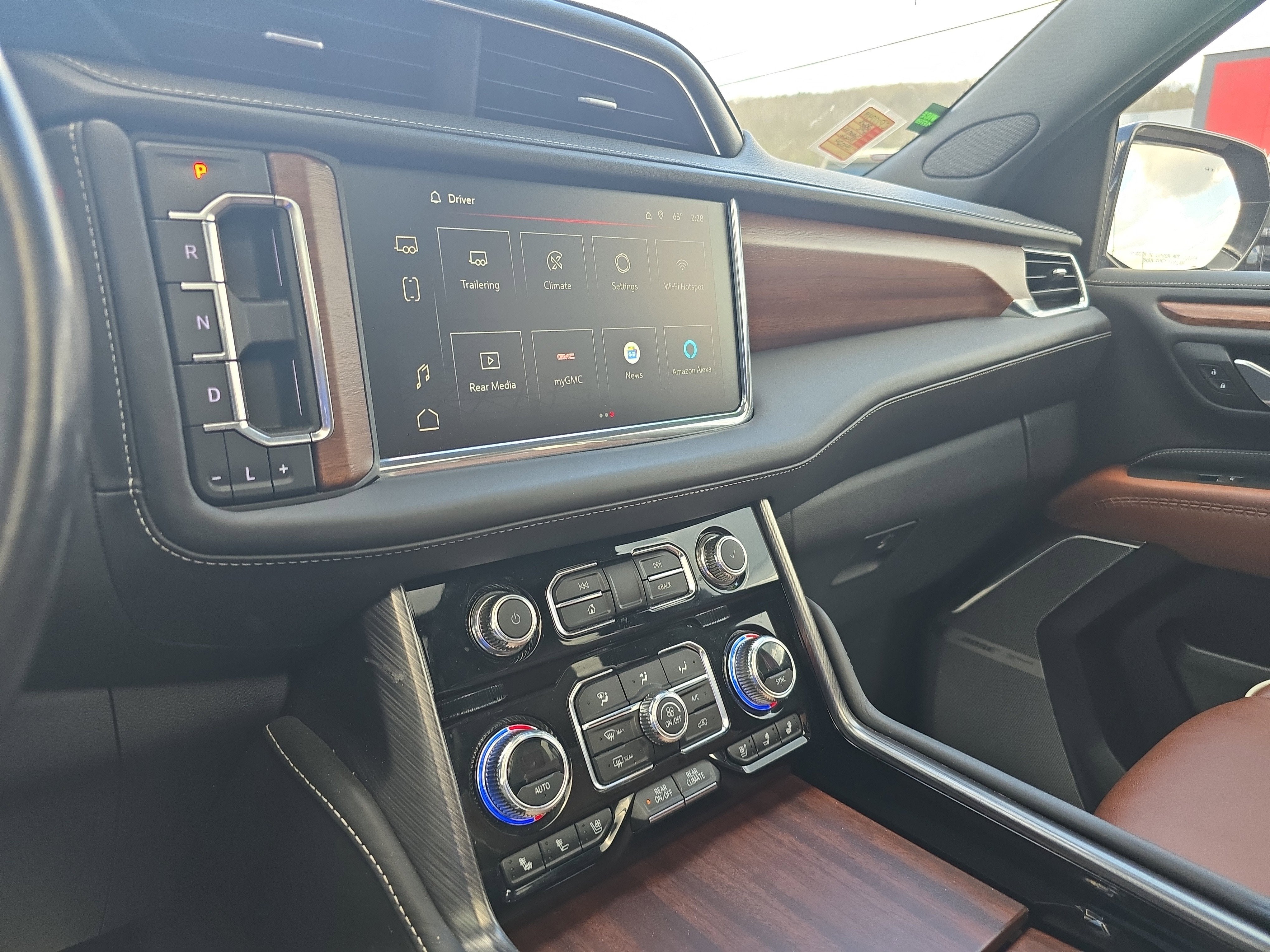2023 GMC Yukon XL Denali Ultimate