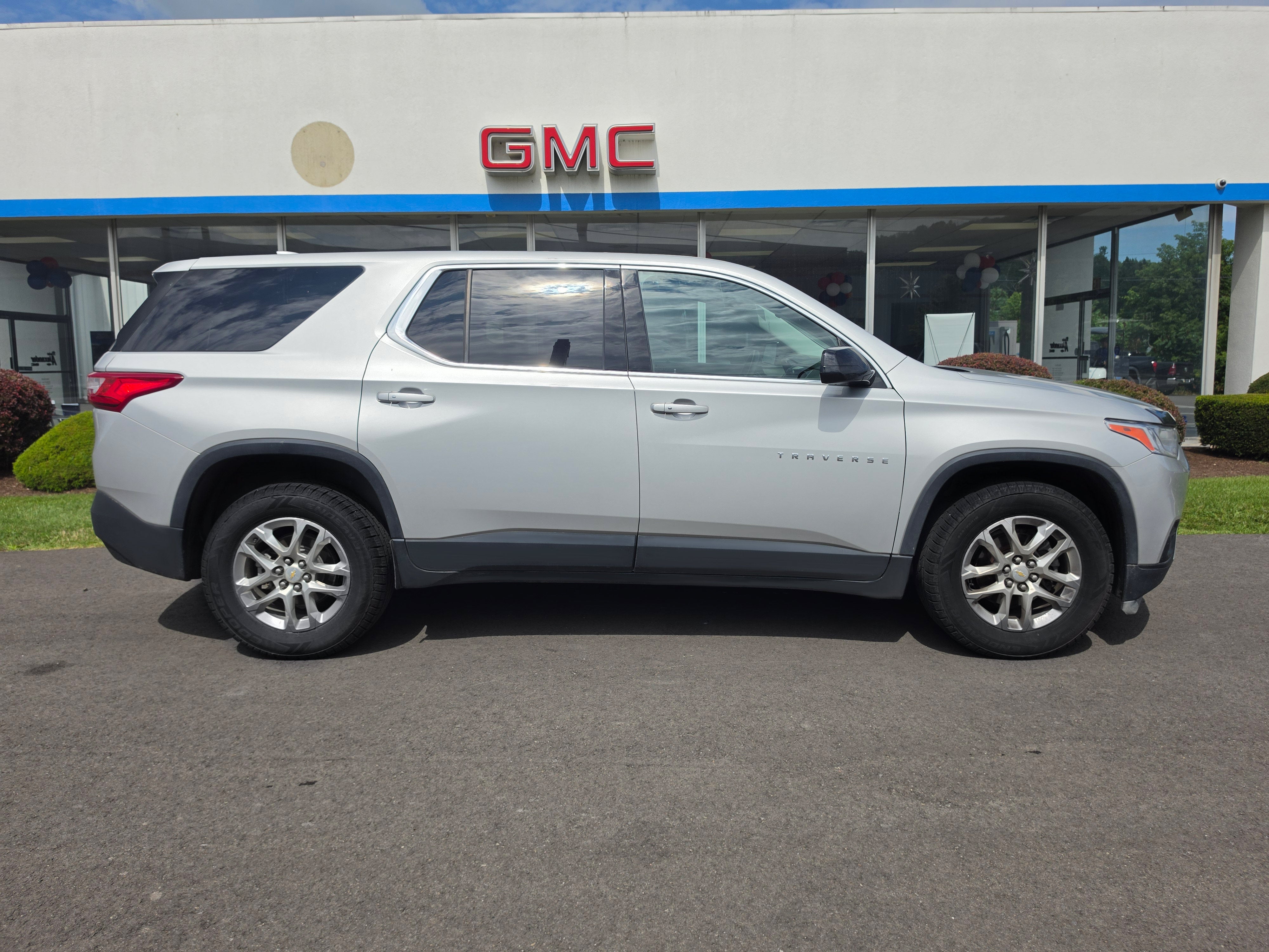 2020 Chevrolet Traverse LS