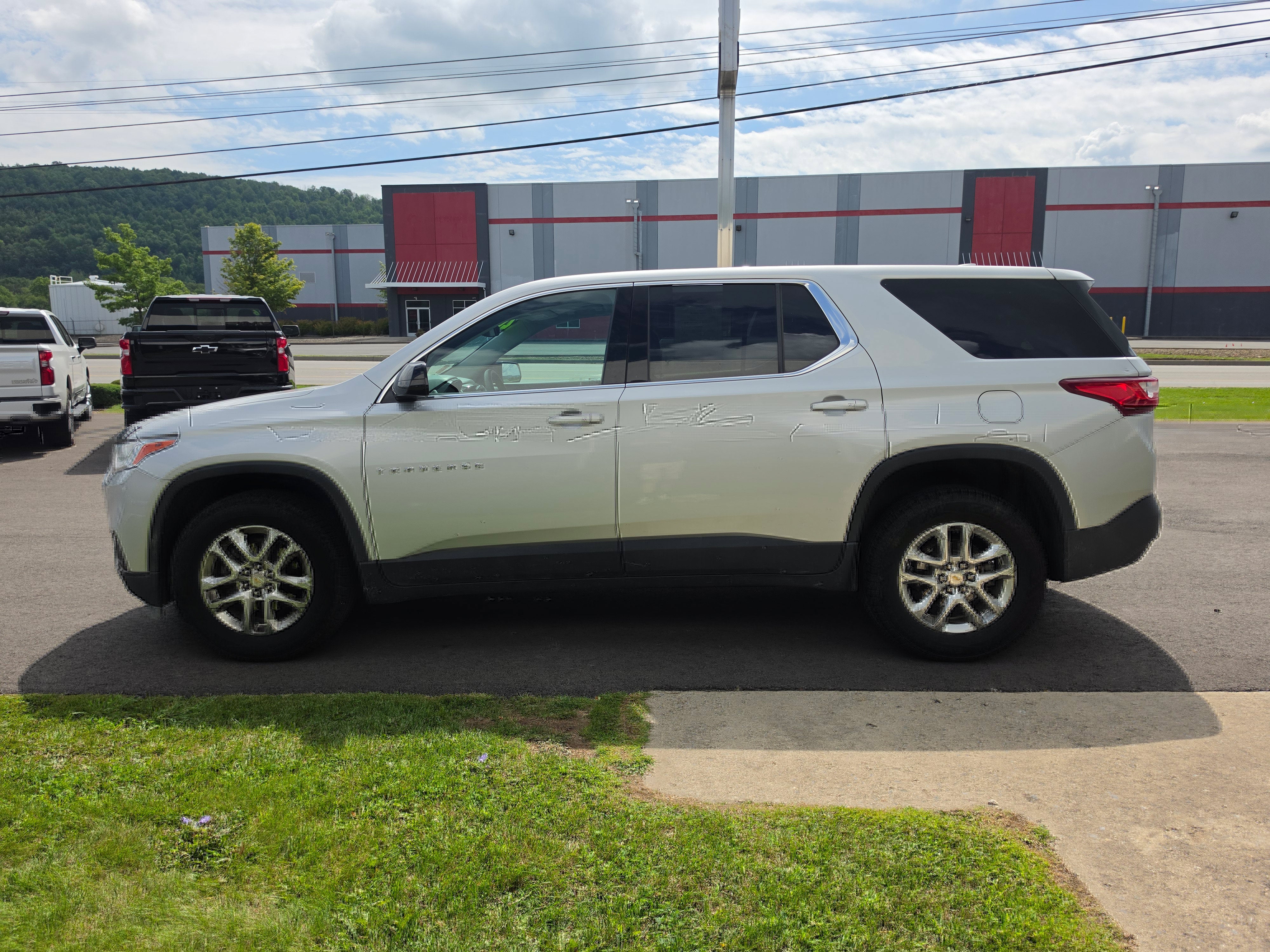 2020 Chevrolet Traverse LS