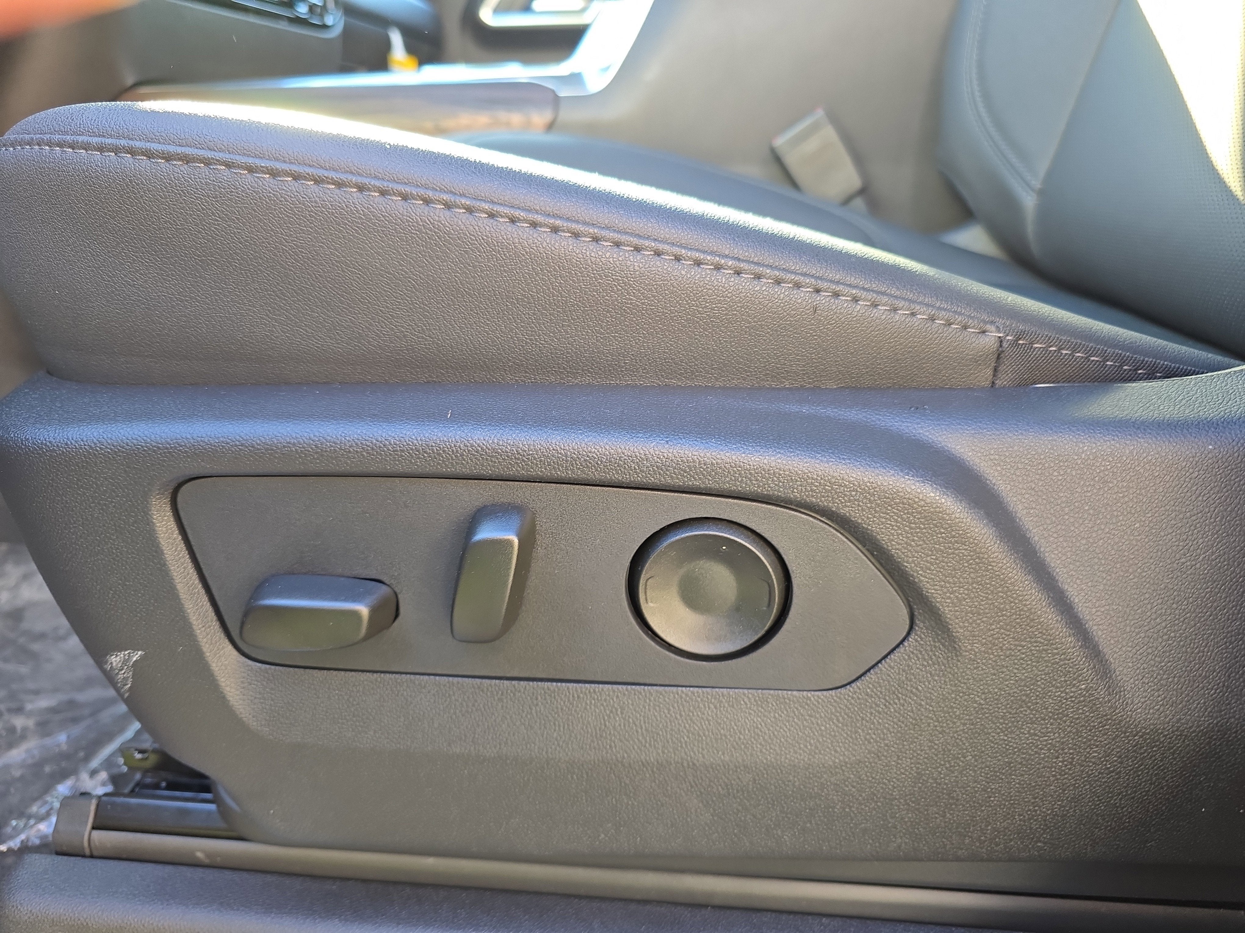 2026 GMC Sierra 2500HD SLT - Photo 14