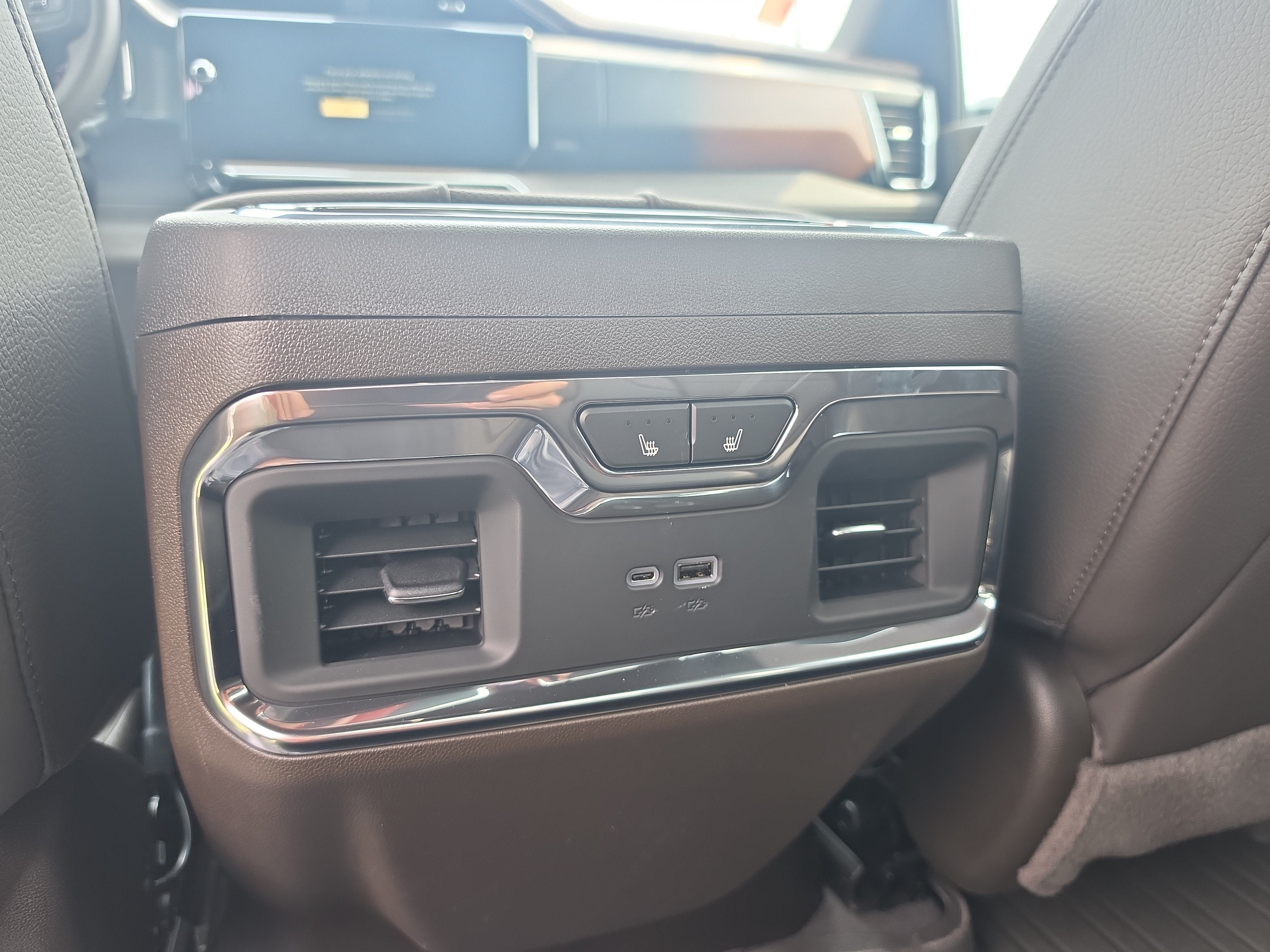 2026 GMC Sierra 2500HD Denali - Photo 17