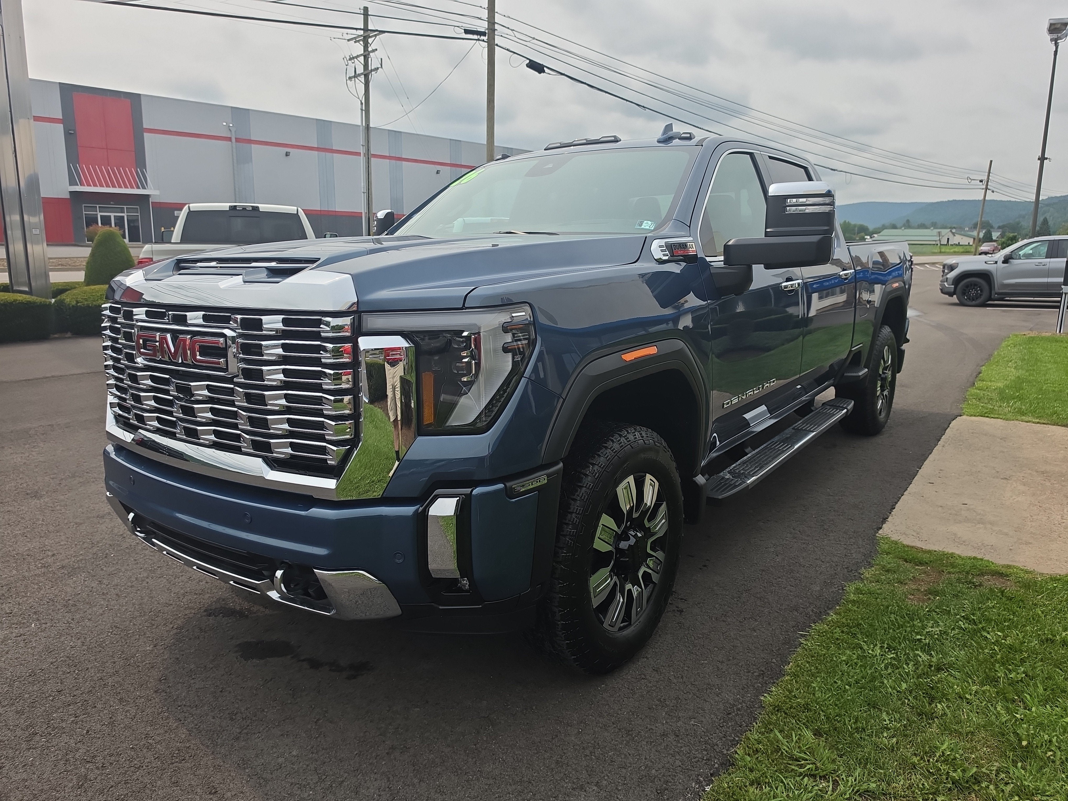 2026 GMC Sierra 2500HD Denali - Photo 8