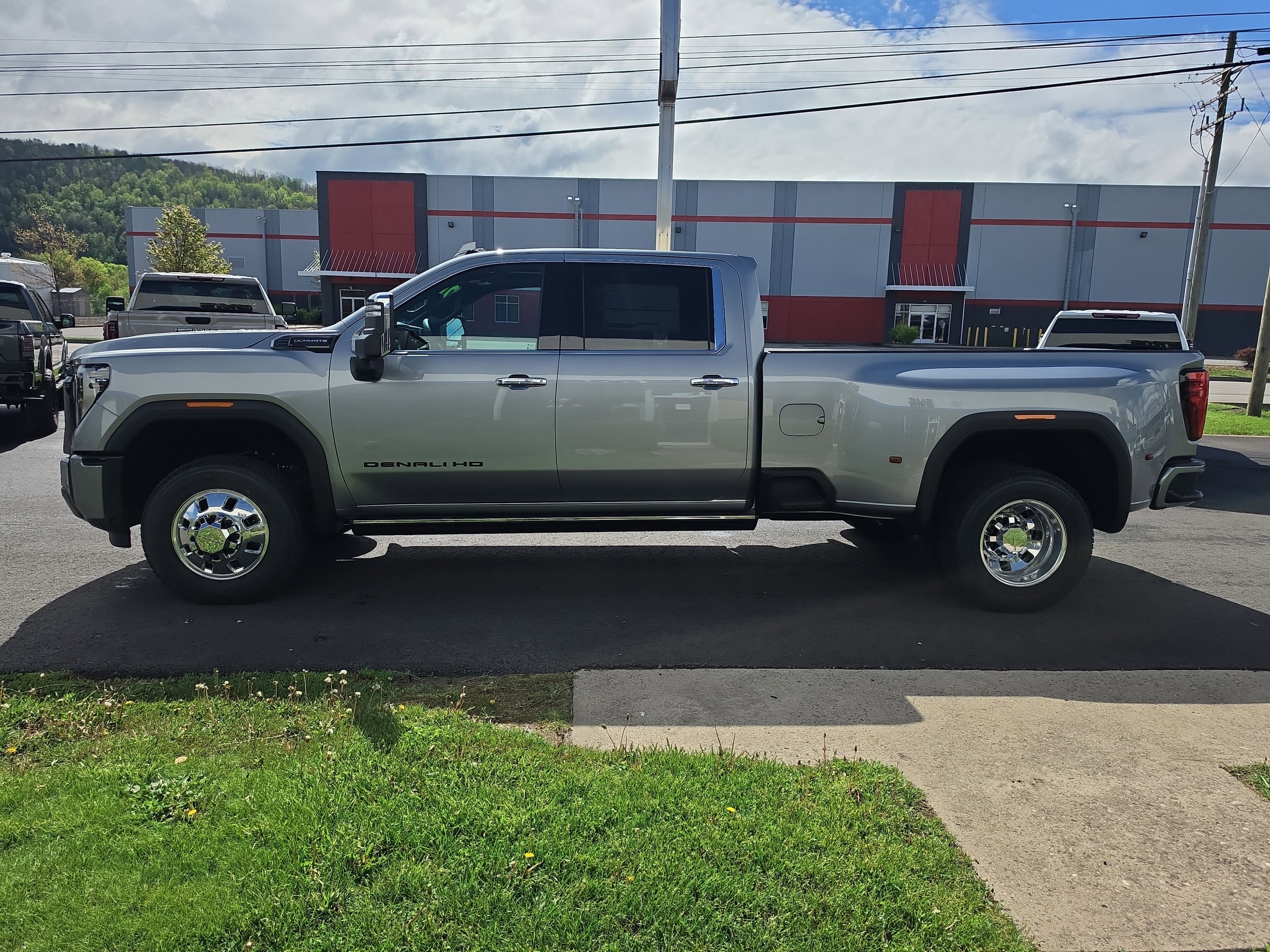 2026 GMC Sierra 3500 HD Denali Ultimate DRW
