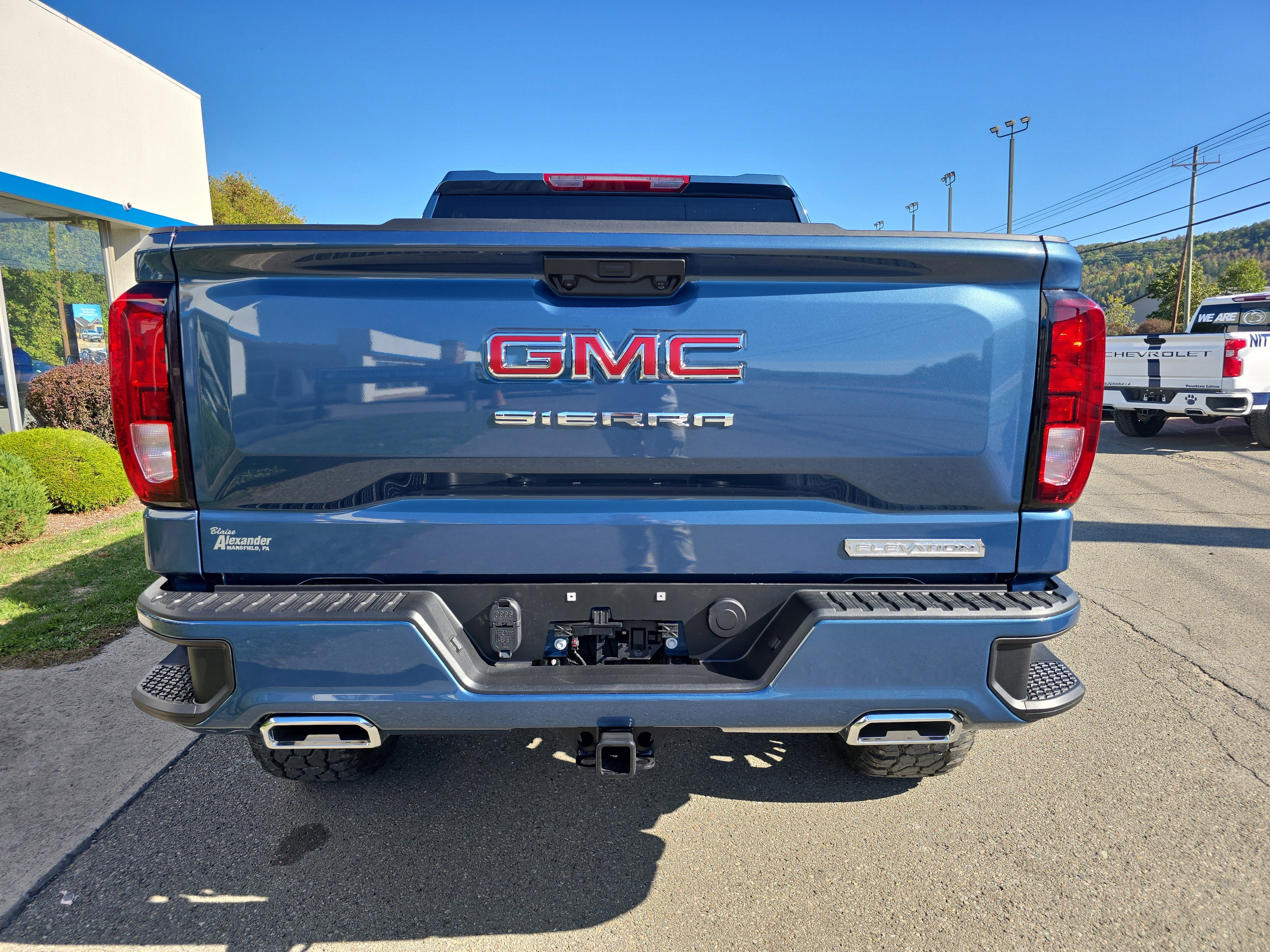 2025 GMC Sierra 1500 Elevation