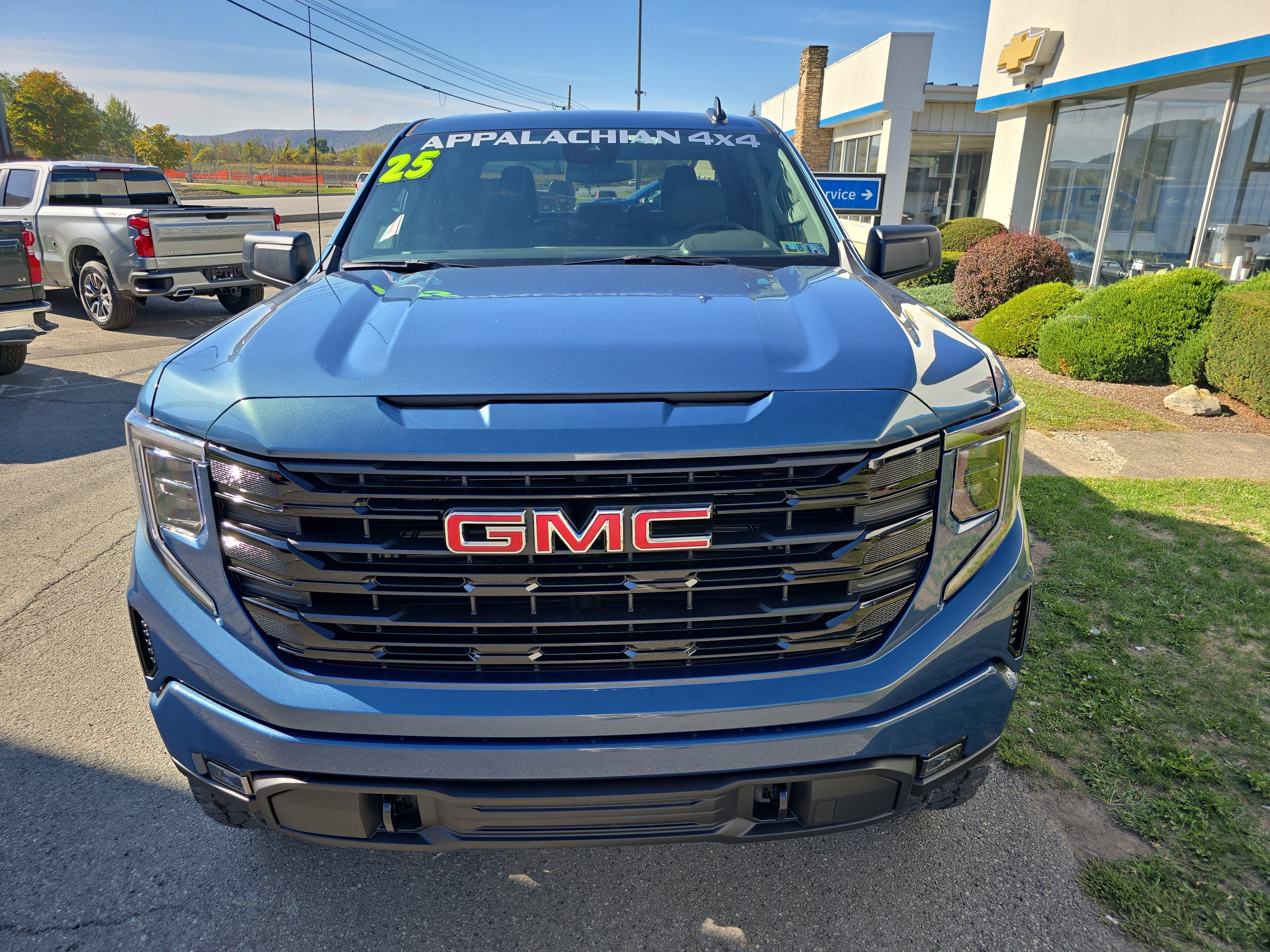 2025 GMC Sierra 1500 Elevation