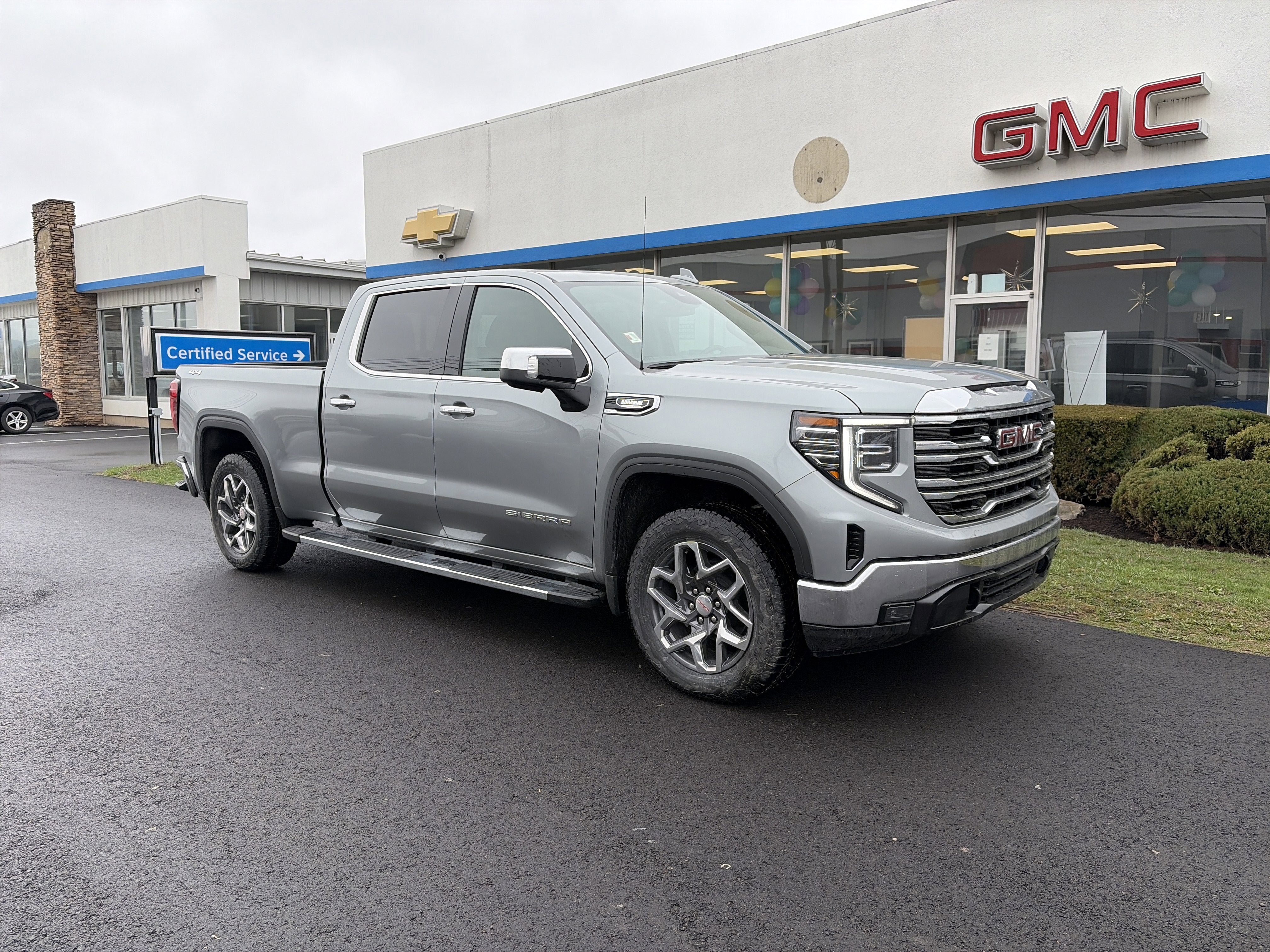 2026 GMC Sierra 1500 SLT