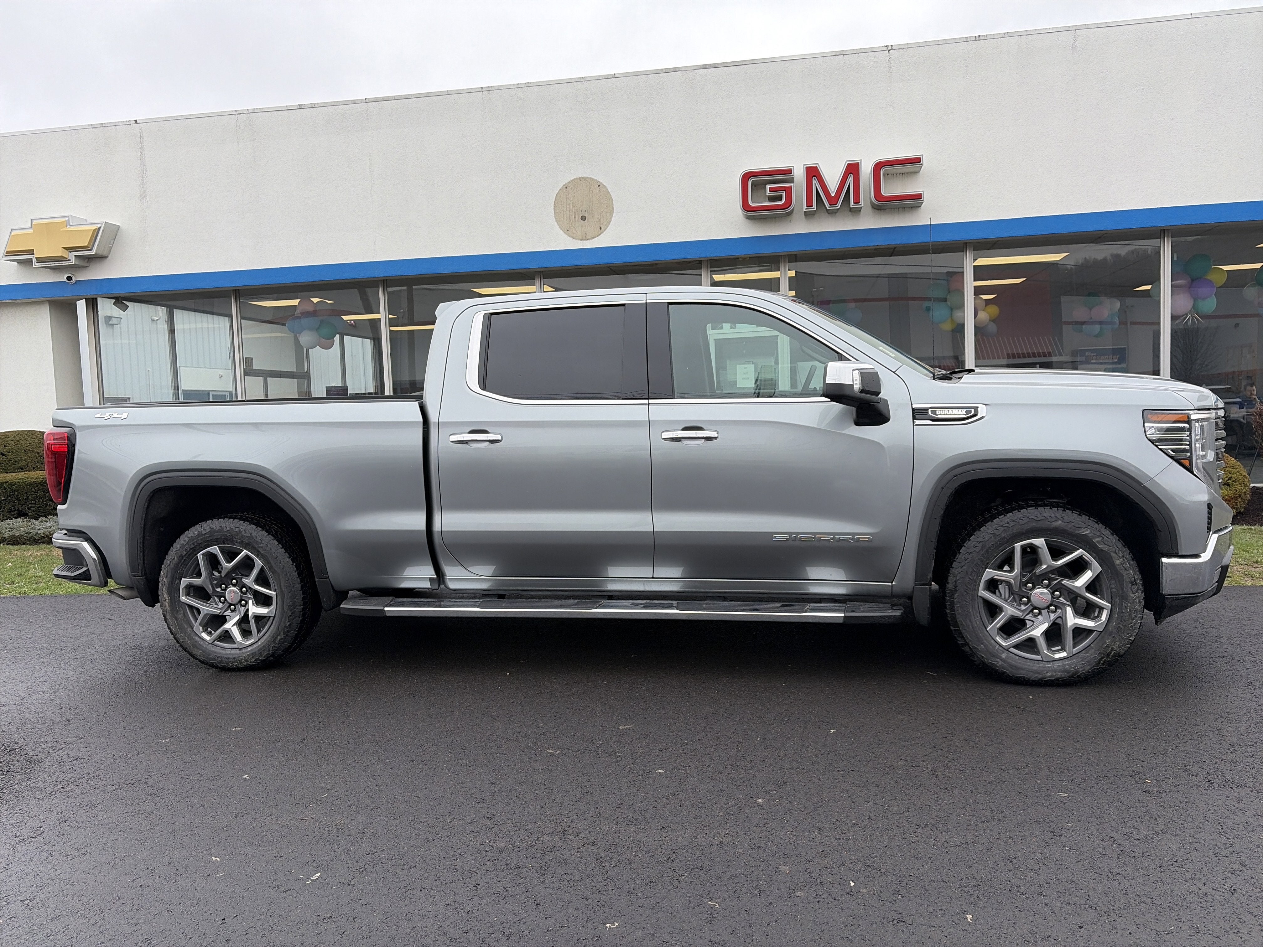 2026 GMC Sierra 1500 SLT