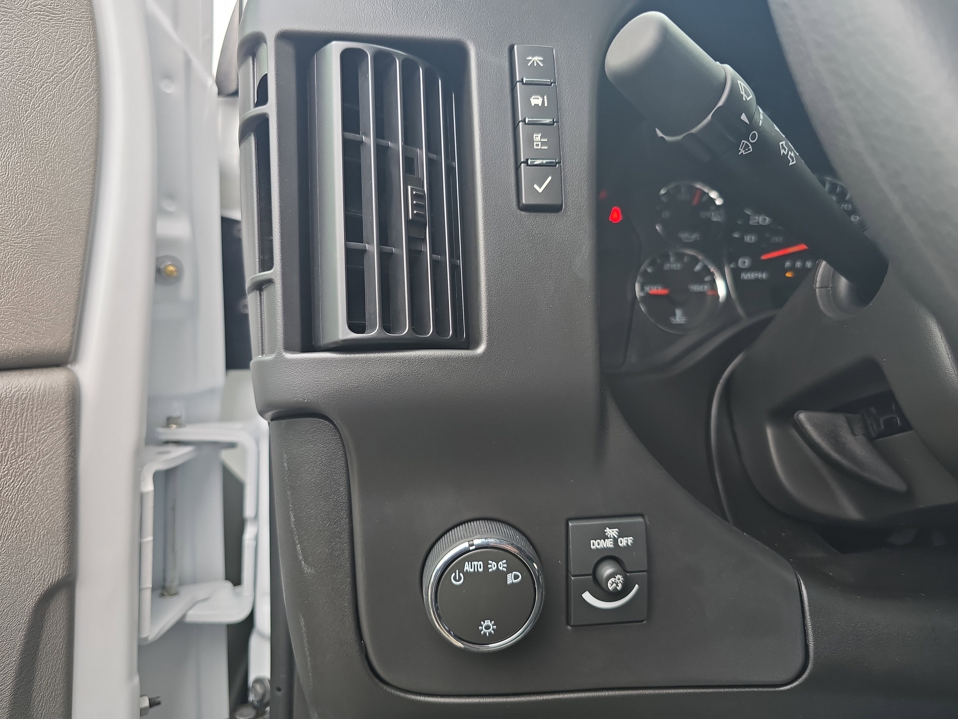 2025 GMC Savana Cargo Work Van