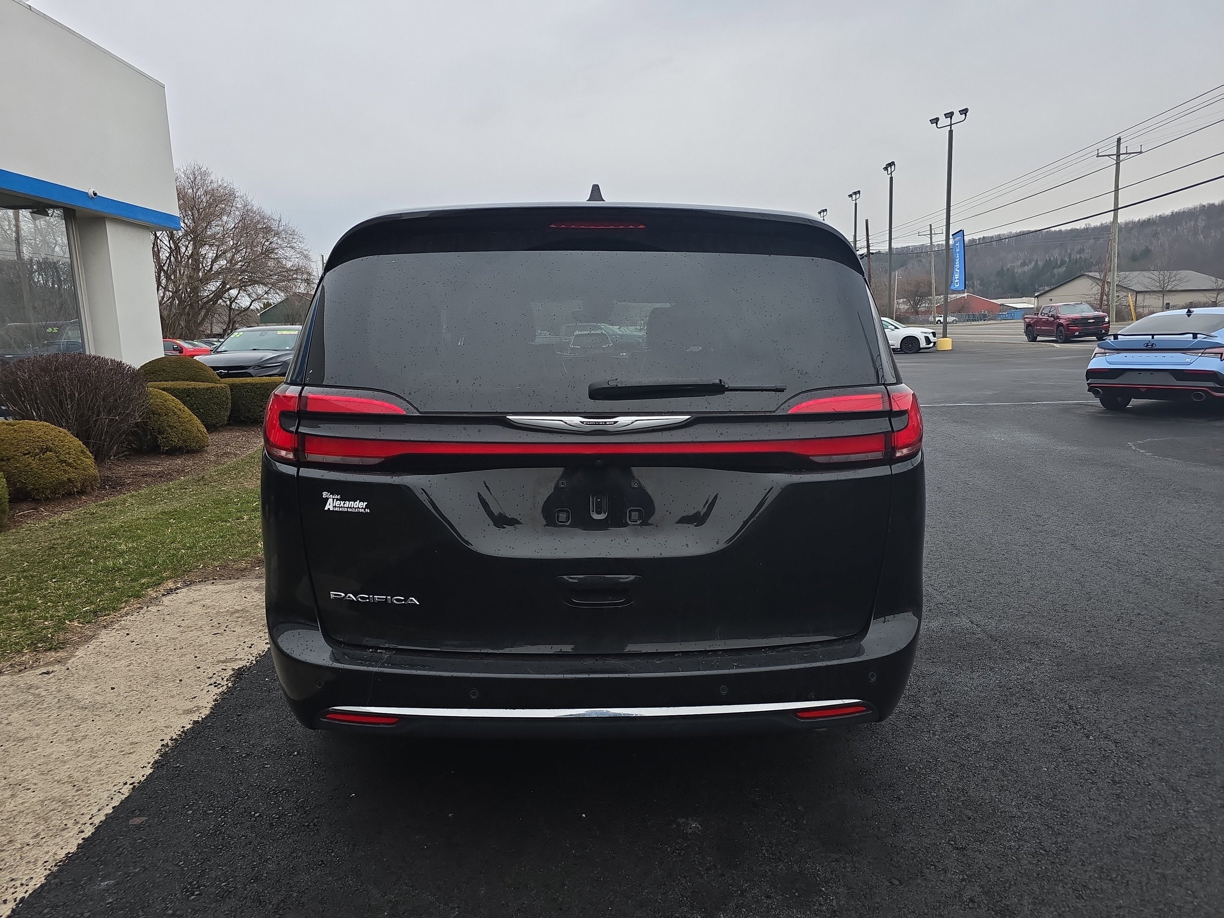 2024 Chrysler Pacifica Touring L