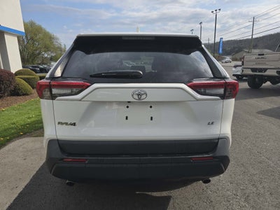 2023 Toyota RAV4 LE