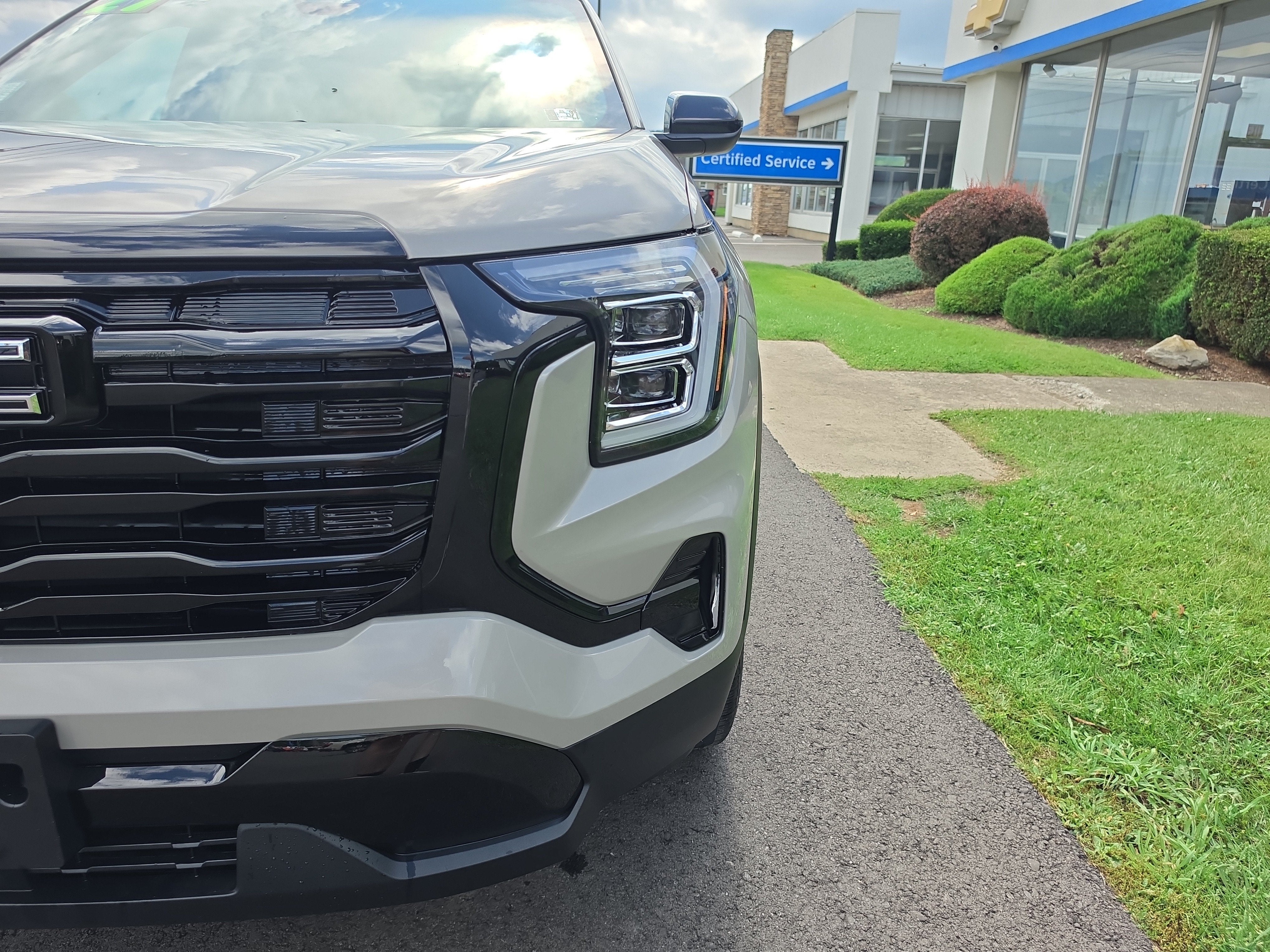 2027 GMC Terrain Elevation