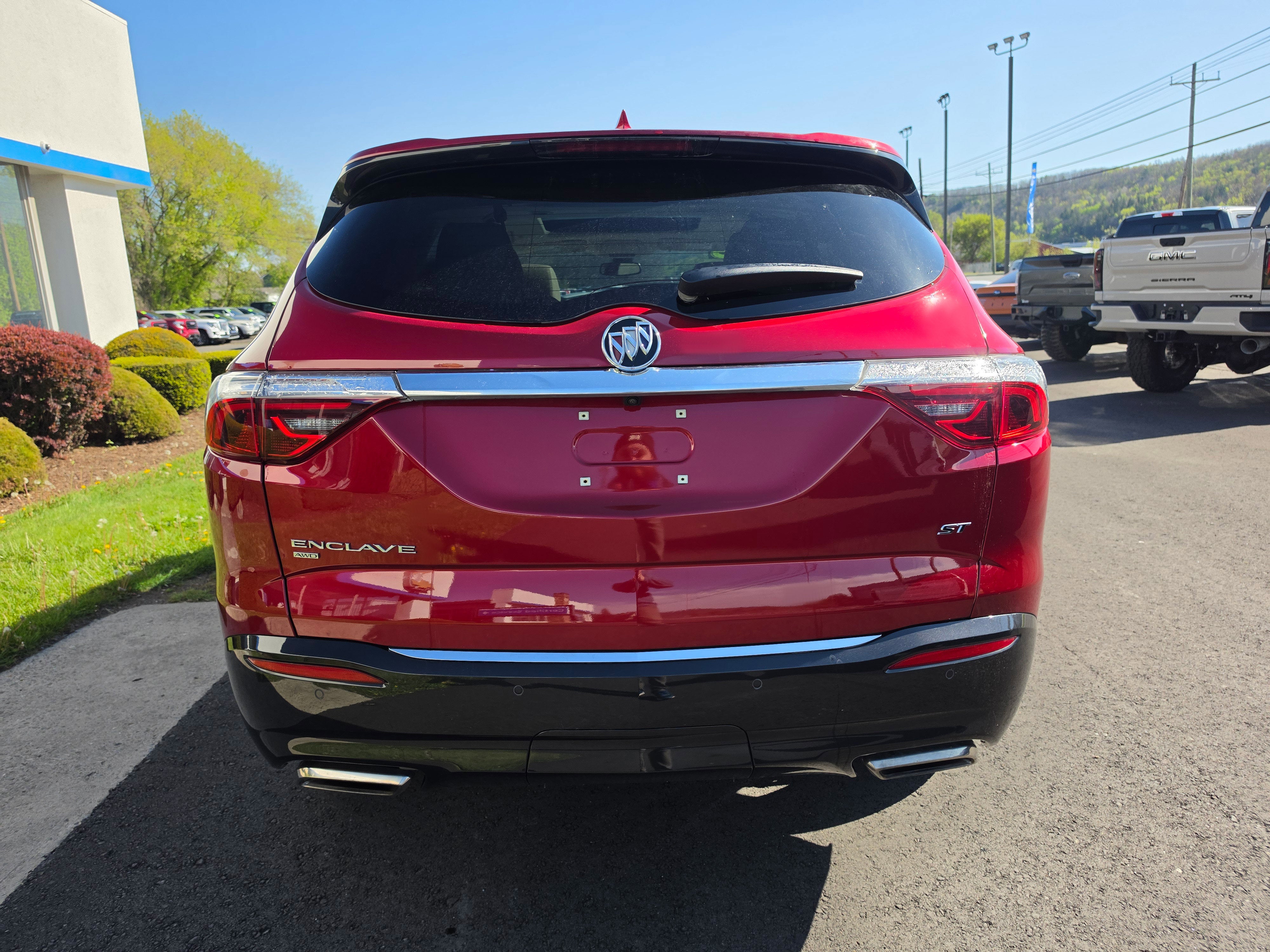 2023 Buick Enclave Essence