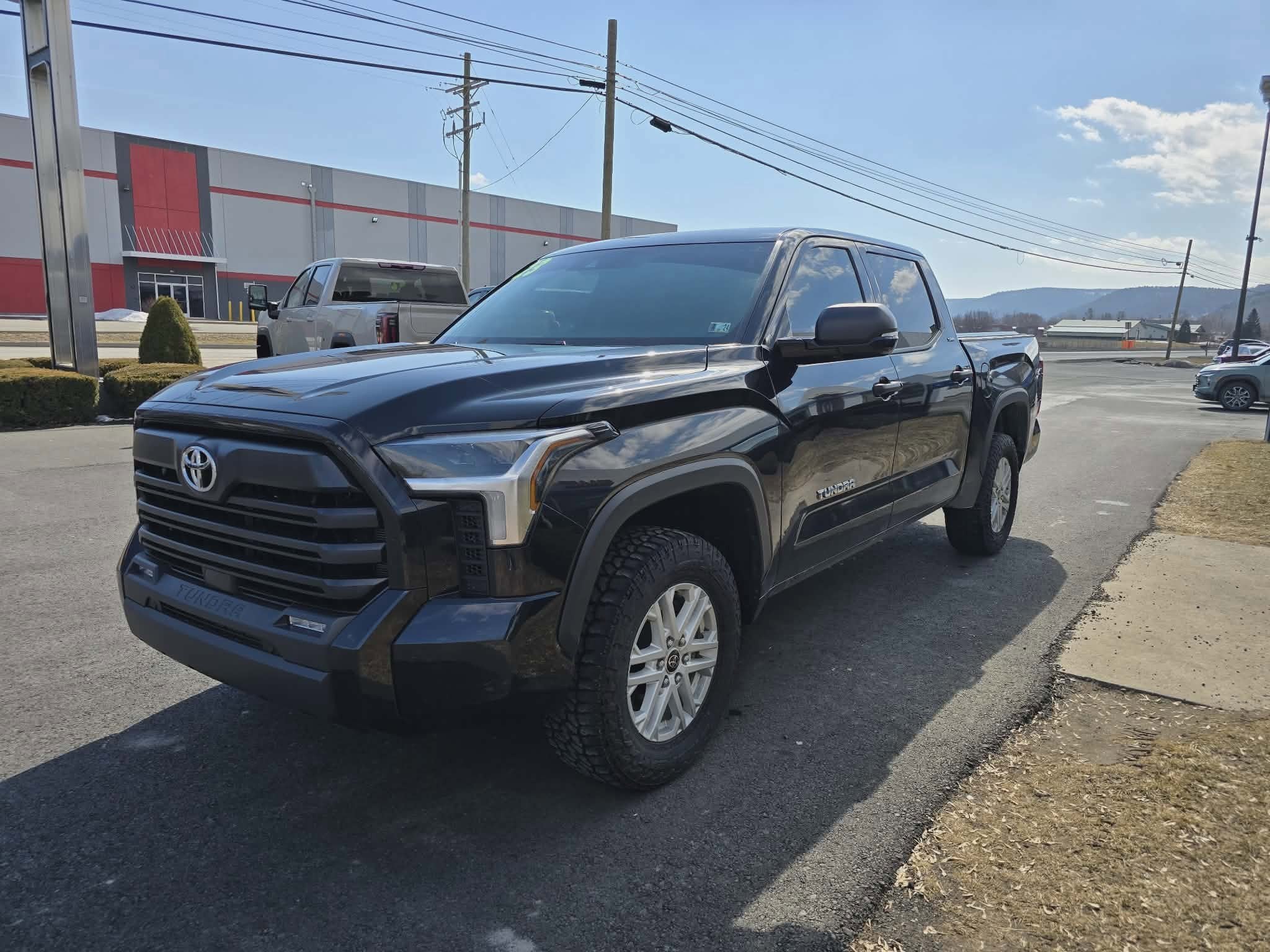 2023 Toyota Tundra 4WD SR5