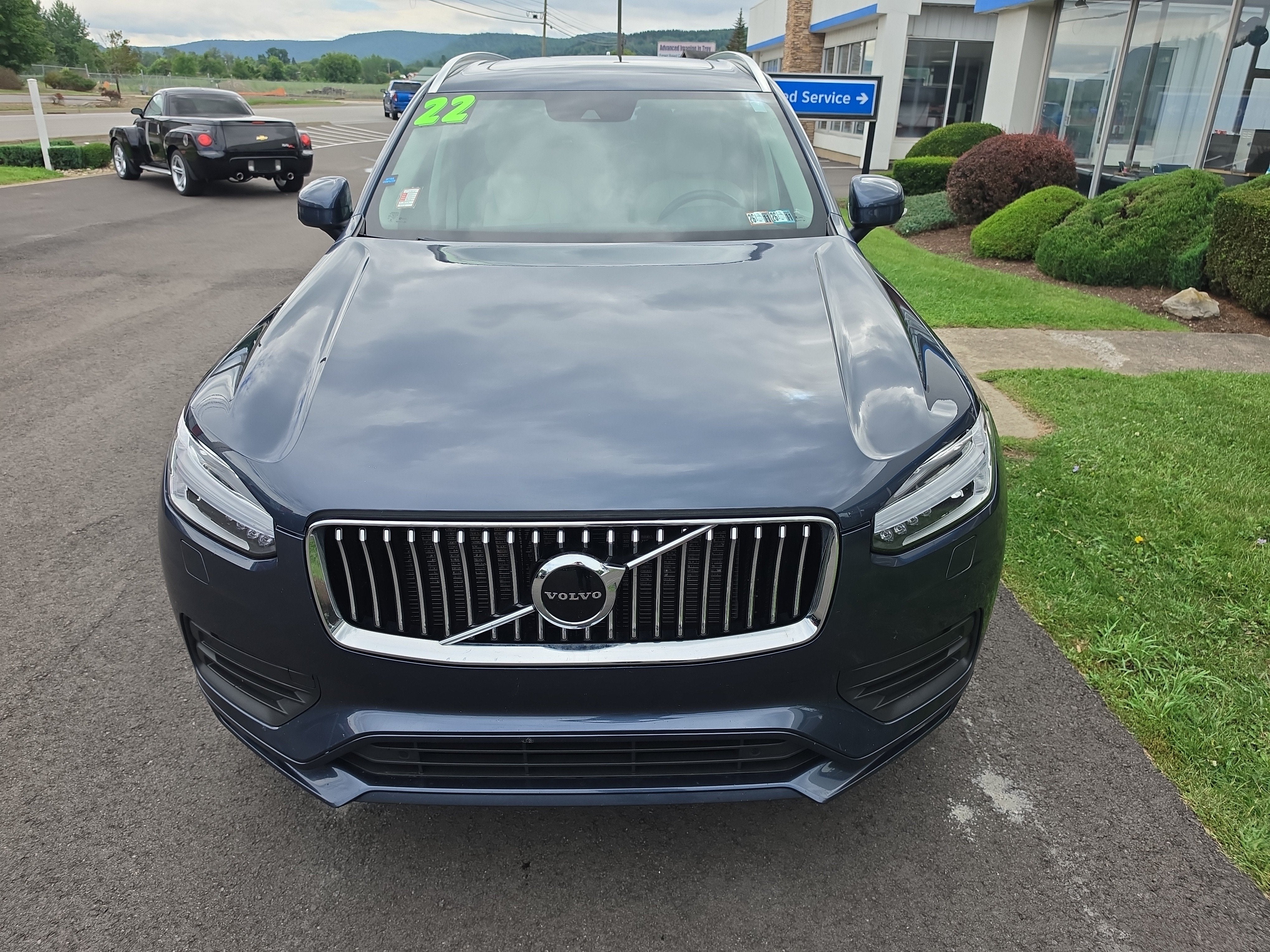 2022 Volvo XC90 Momentum