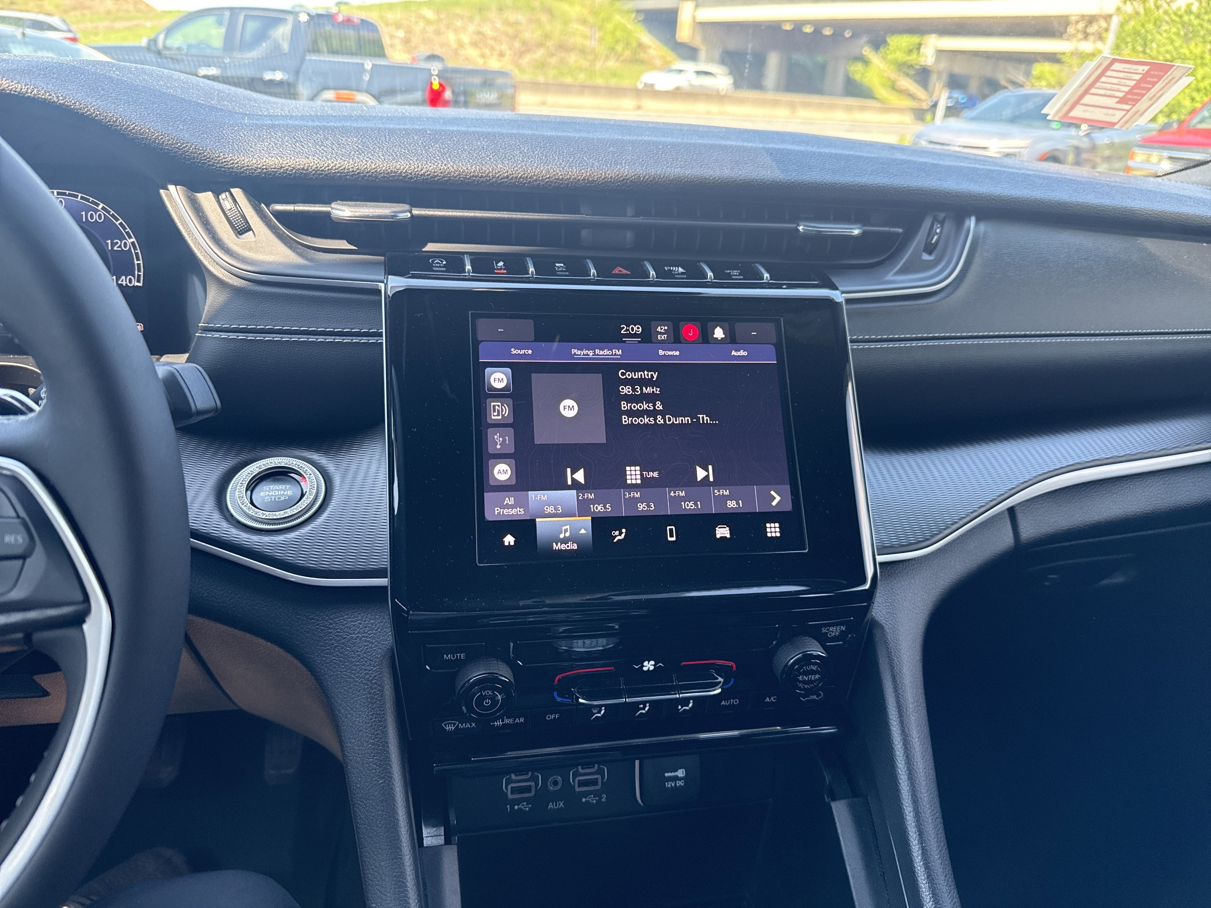 2024 Jeep Grand Cherokee Laredo X