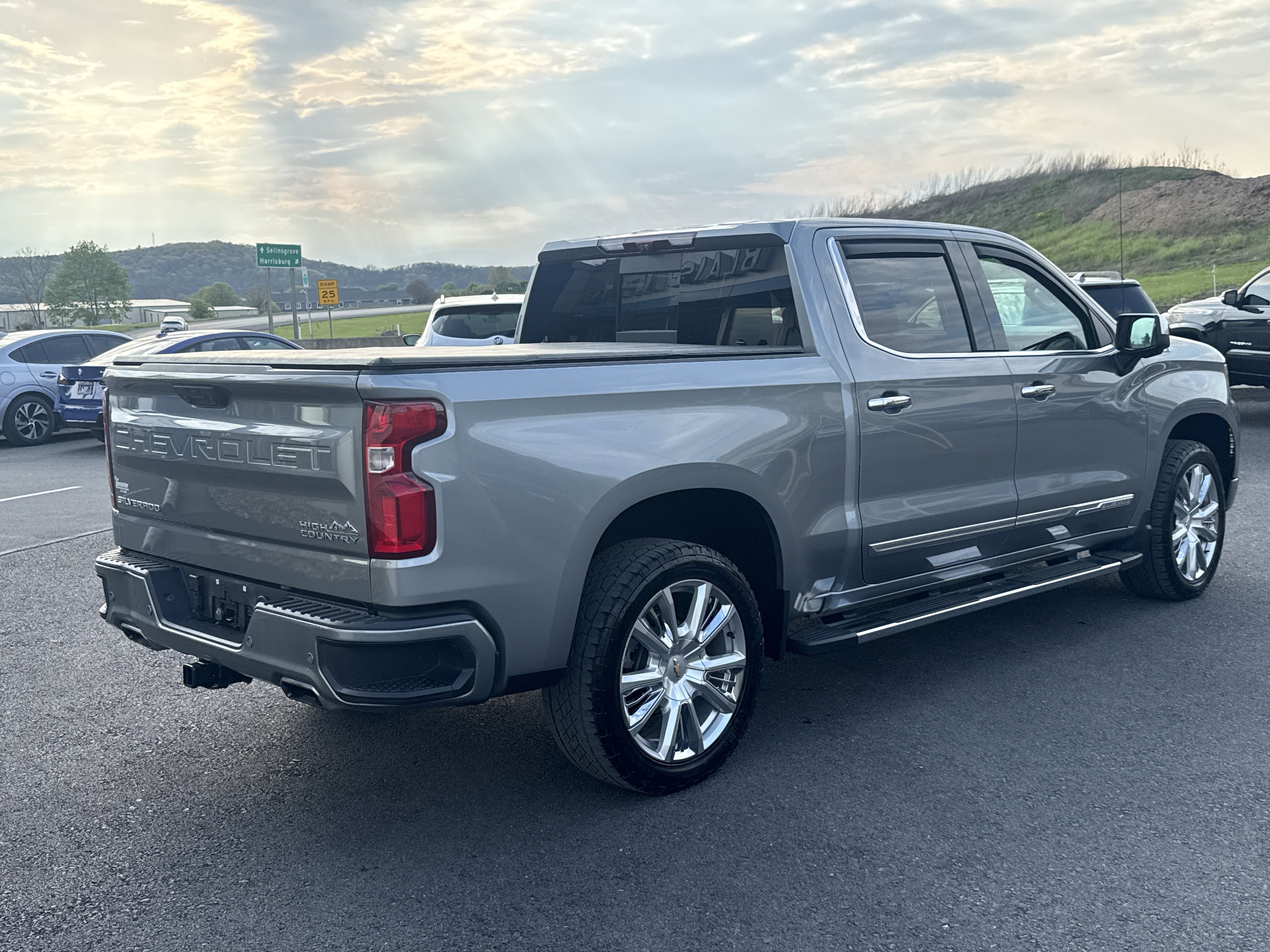 2023 Chevrolet Silverado 1500 High Country