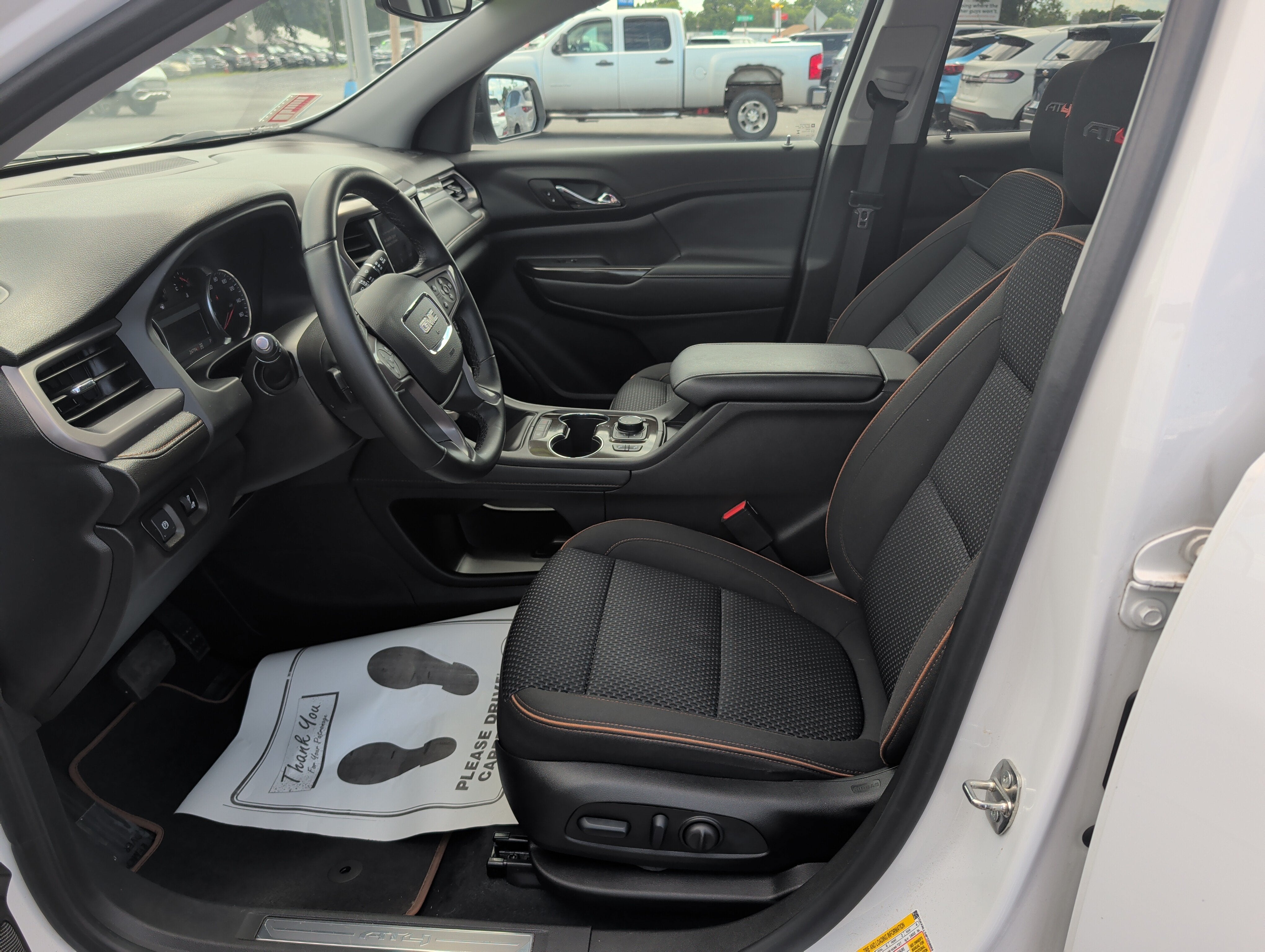 2023 GMC Acadia AT4