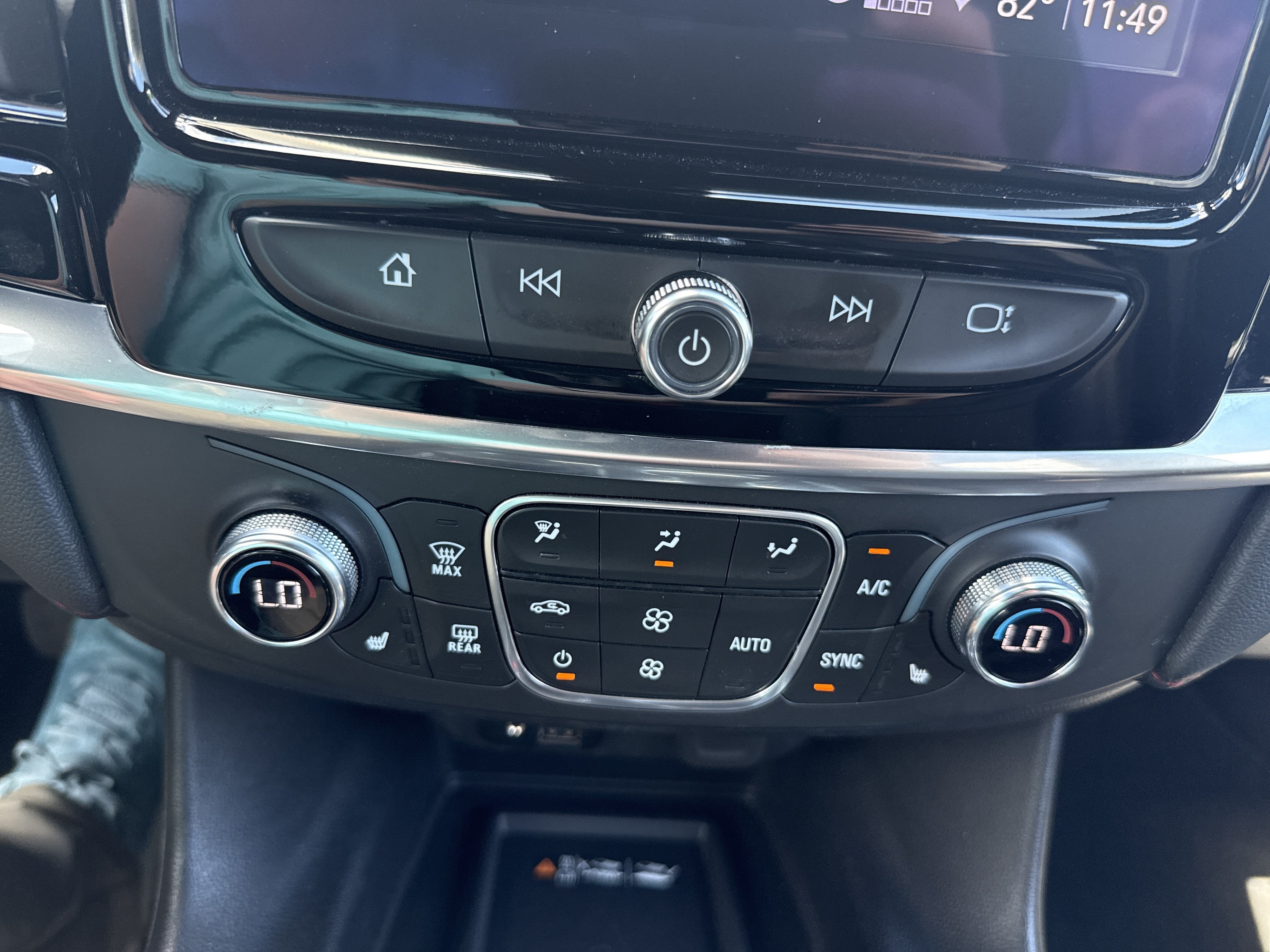 2023 Chevrolet Traverse RS