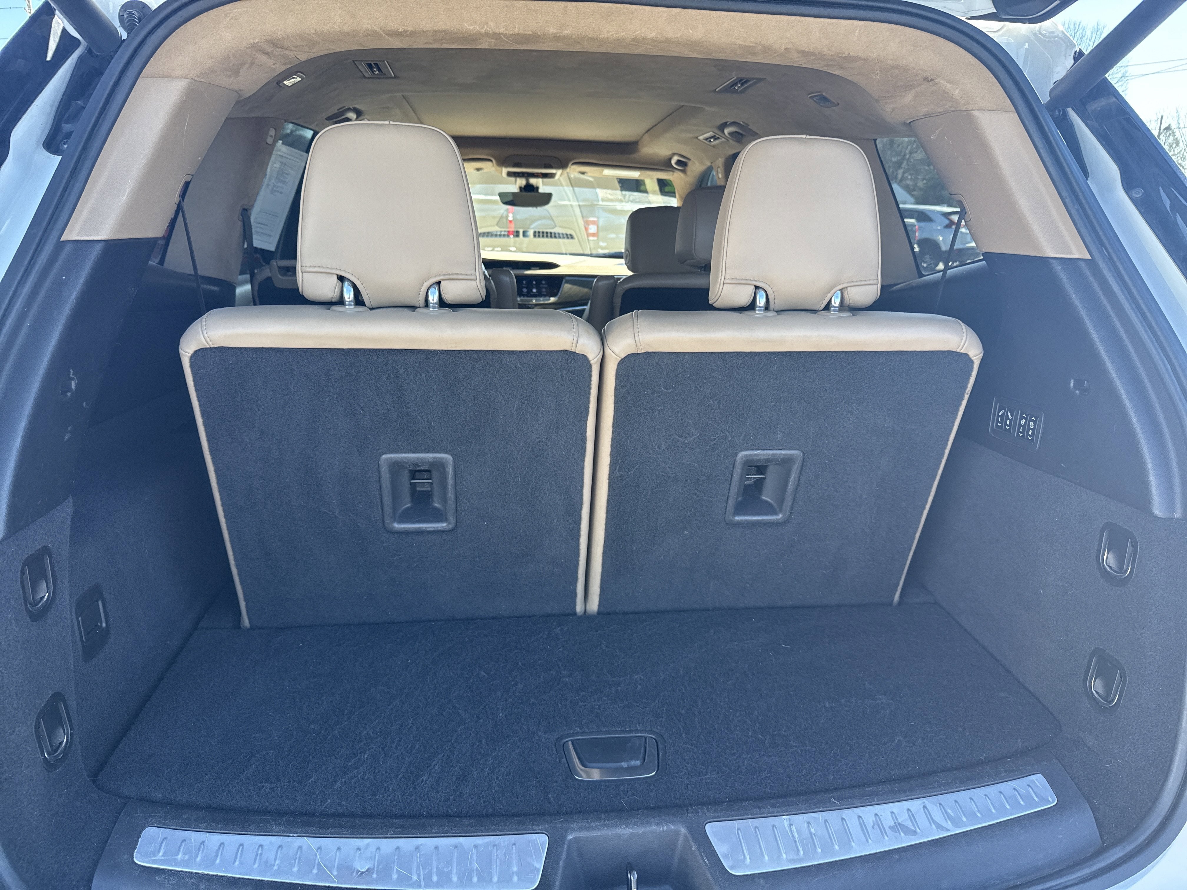 2022 Cadillac XT6 Premium Luxury