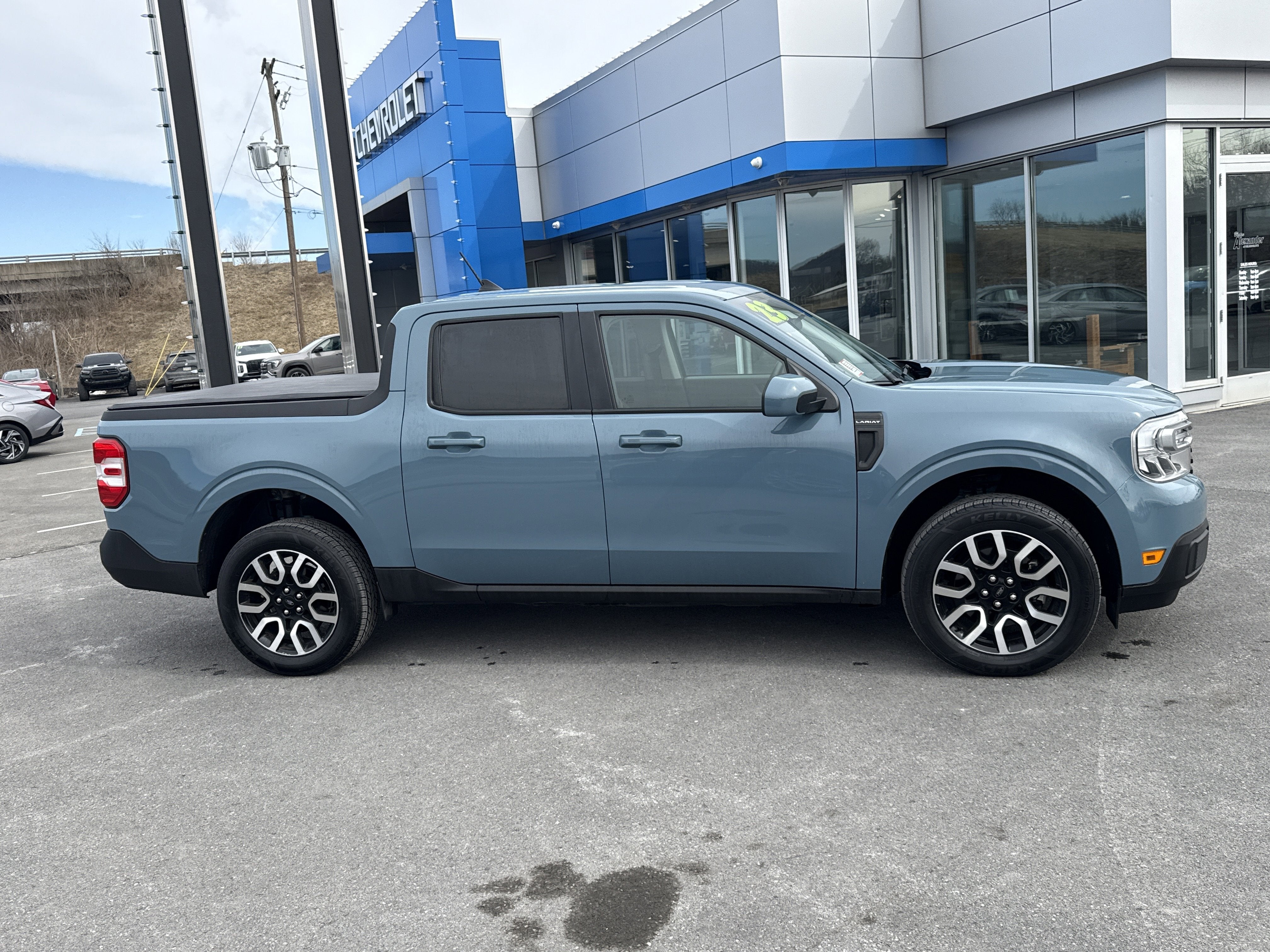 2023 Ford Maverick XL