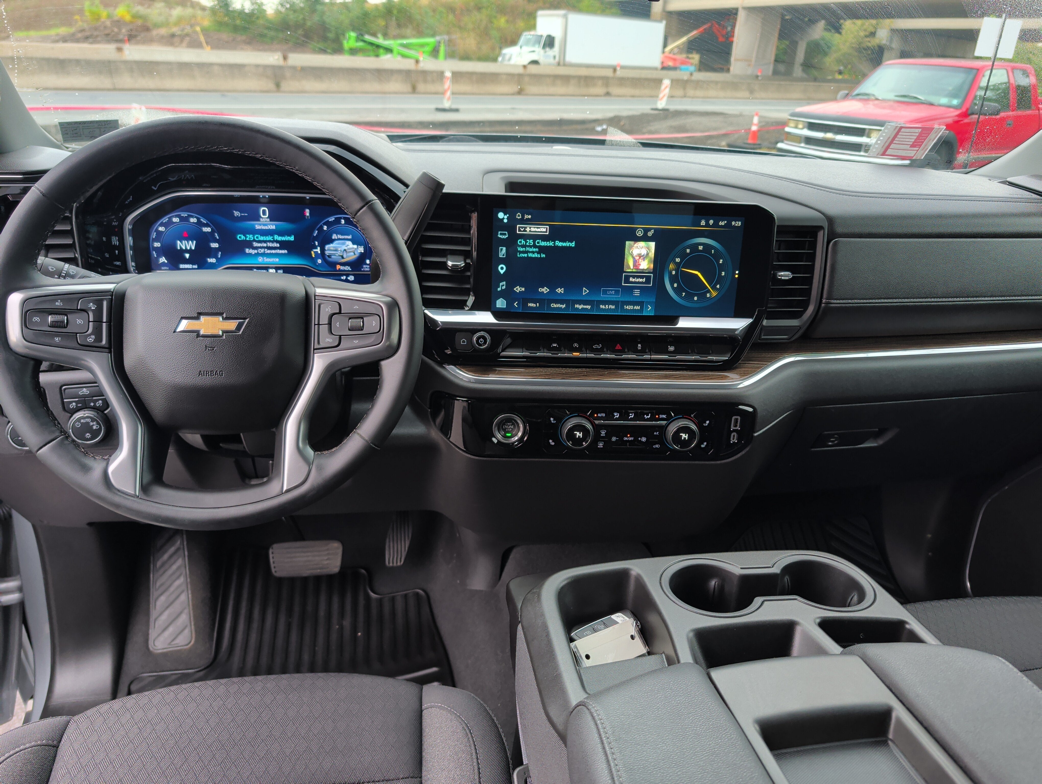 2024 Chevrolet Silverado 1500 LT (2FL)