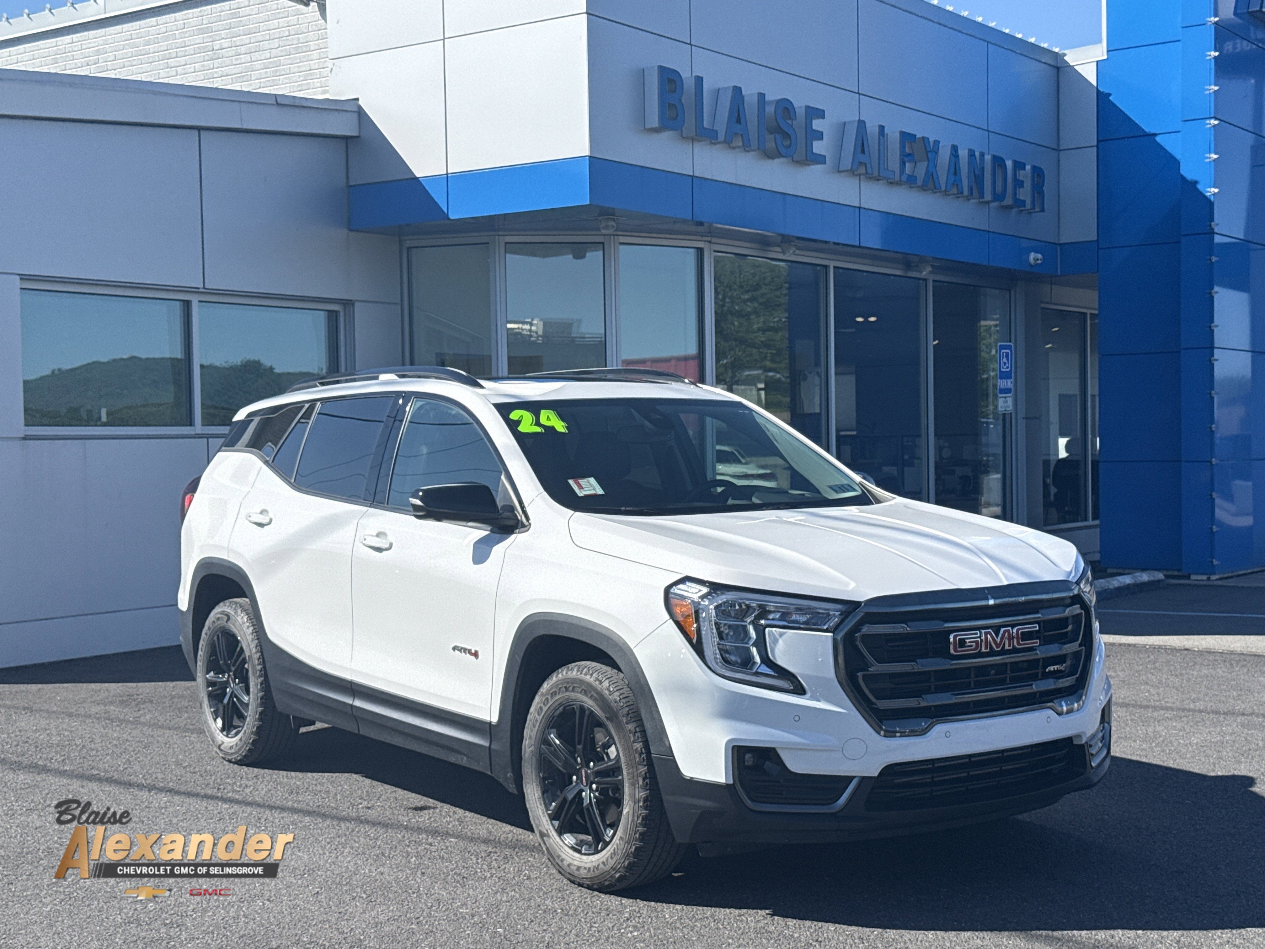 2024 GMC Terrain AT4