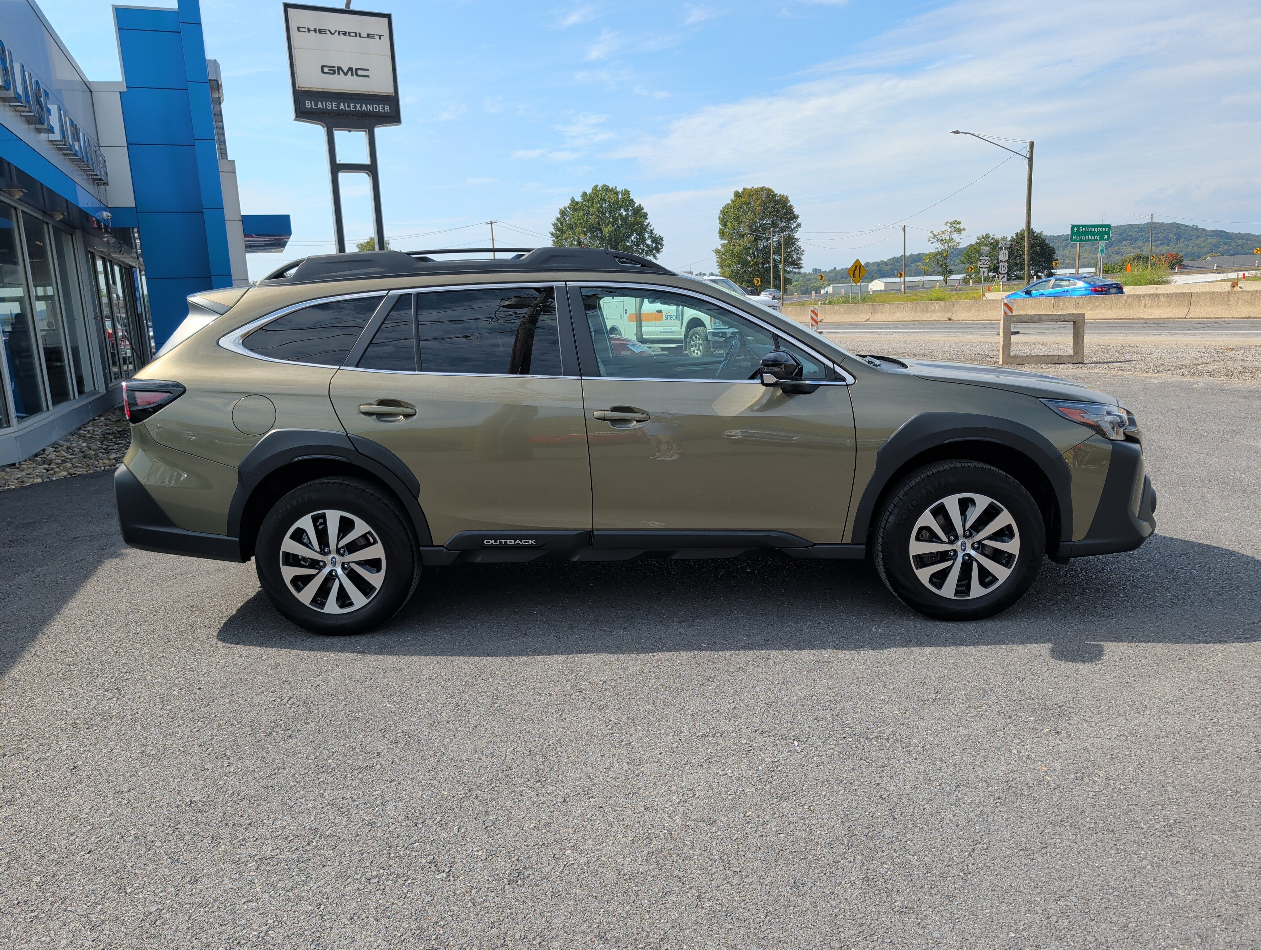 2024 Subaru Outback Premium