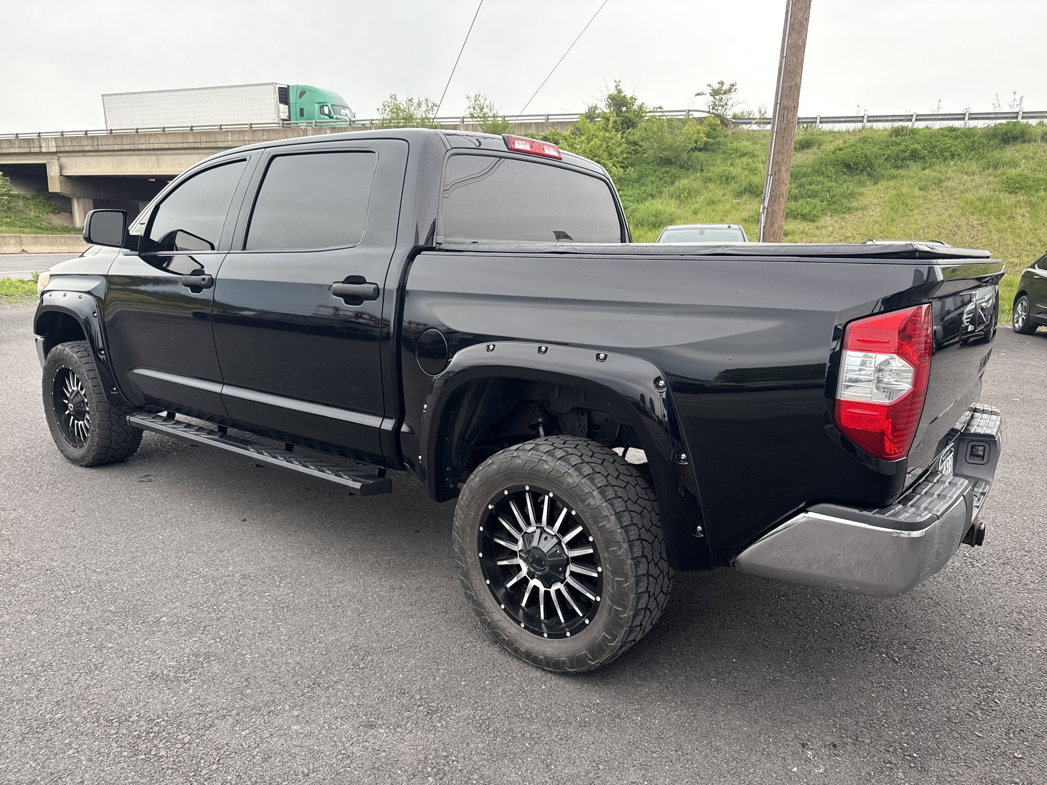 2015 Toyota Tundra 4WD Truck SR5