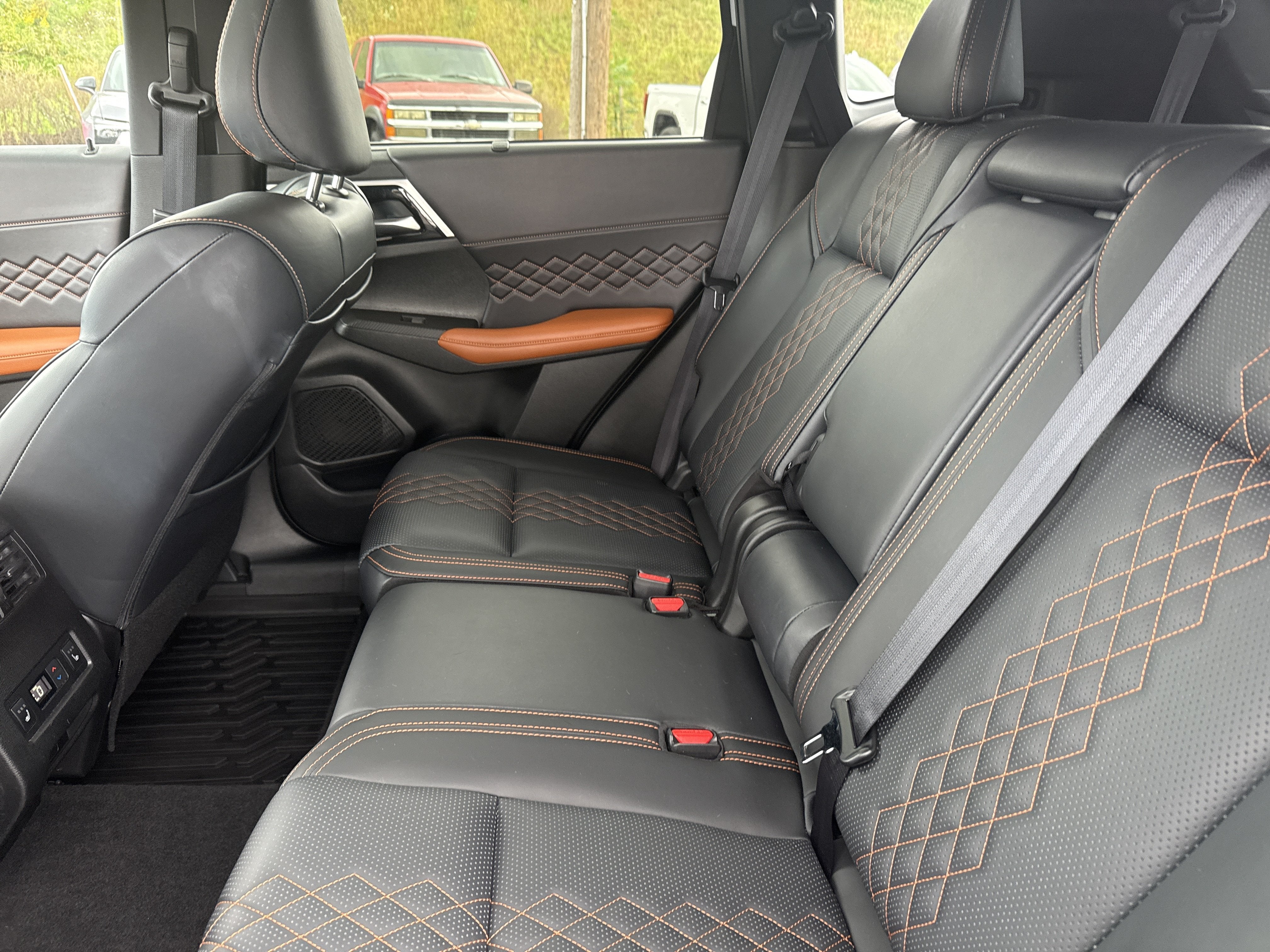 2024 Mitsubishi Outlander SEL