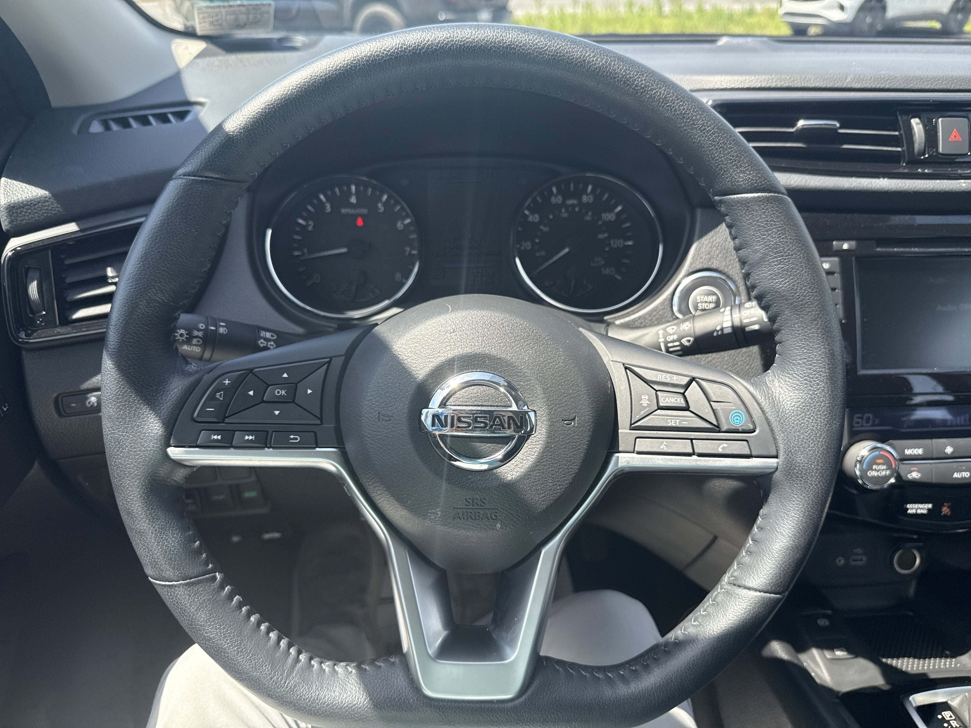 2022 Nissan Rogue Sport SV