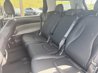 2025 Kia Carnival LXS