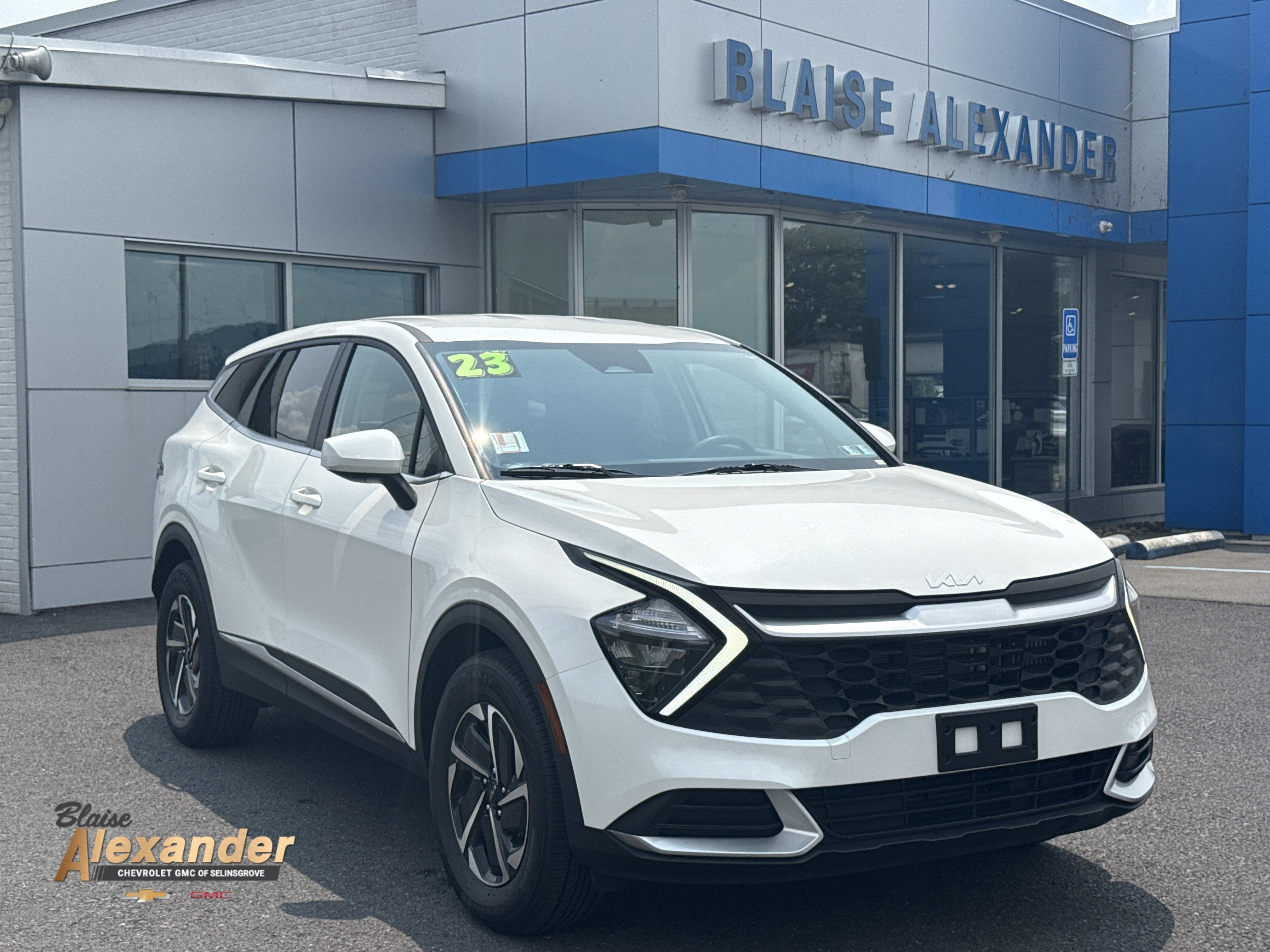 2023 Kia Sportage Hybrid LX