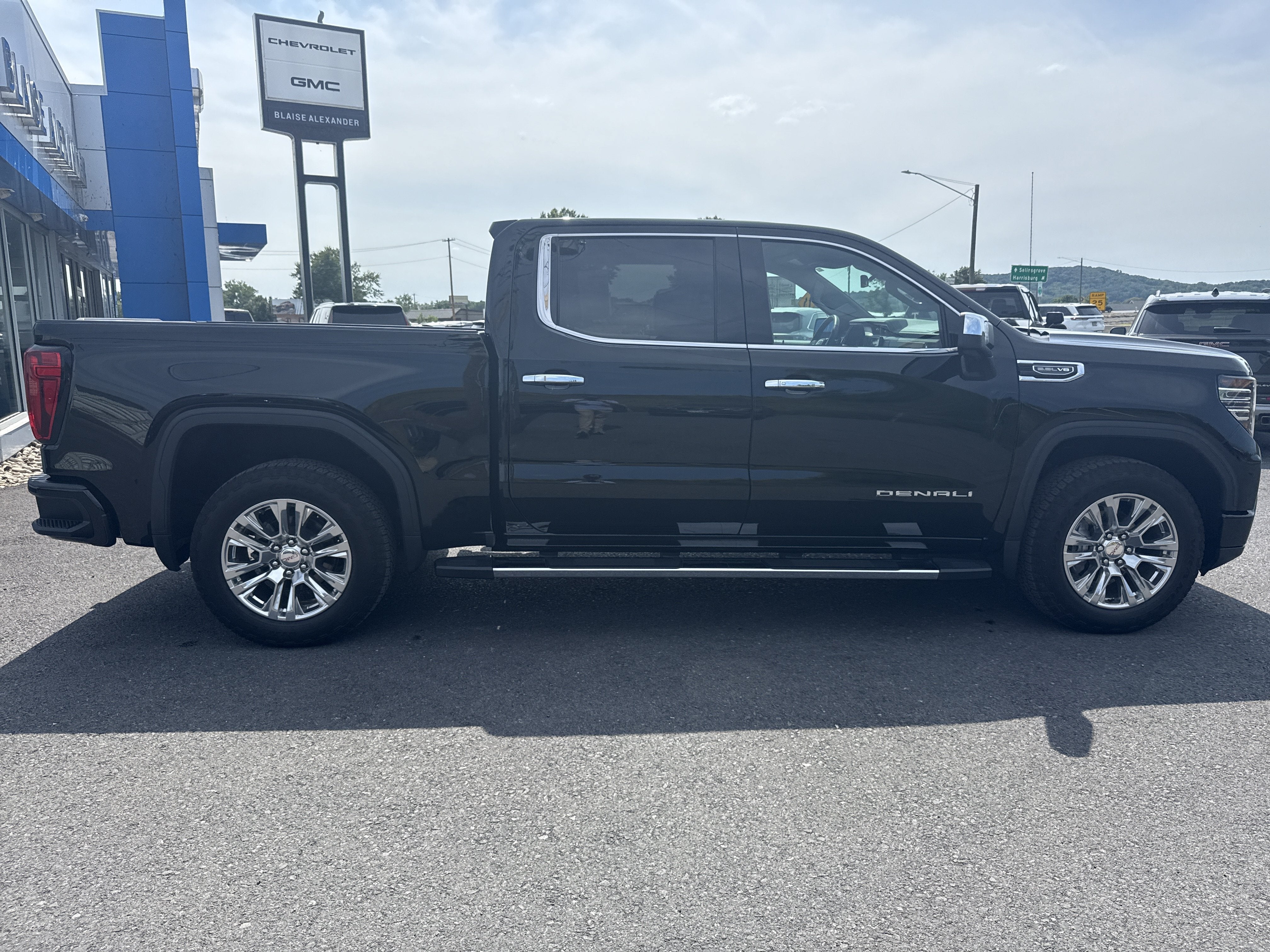 2024 GMC Sierra 1500 Denali